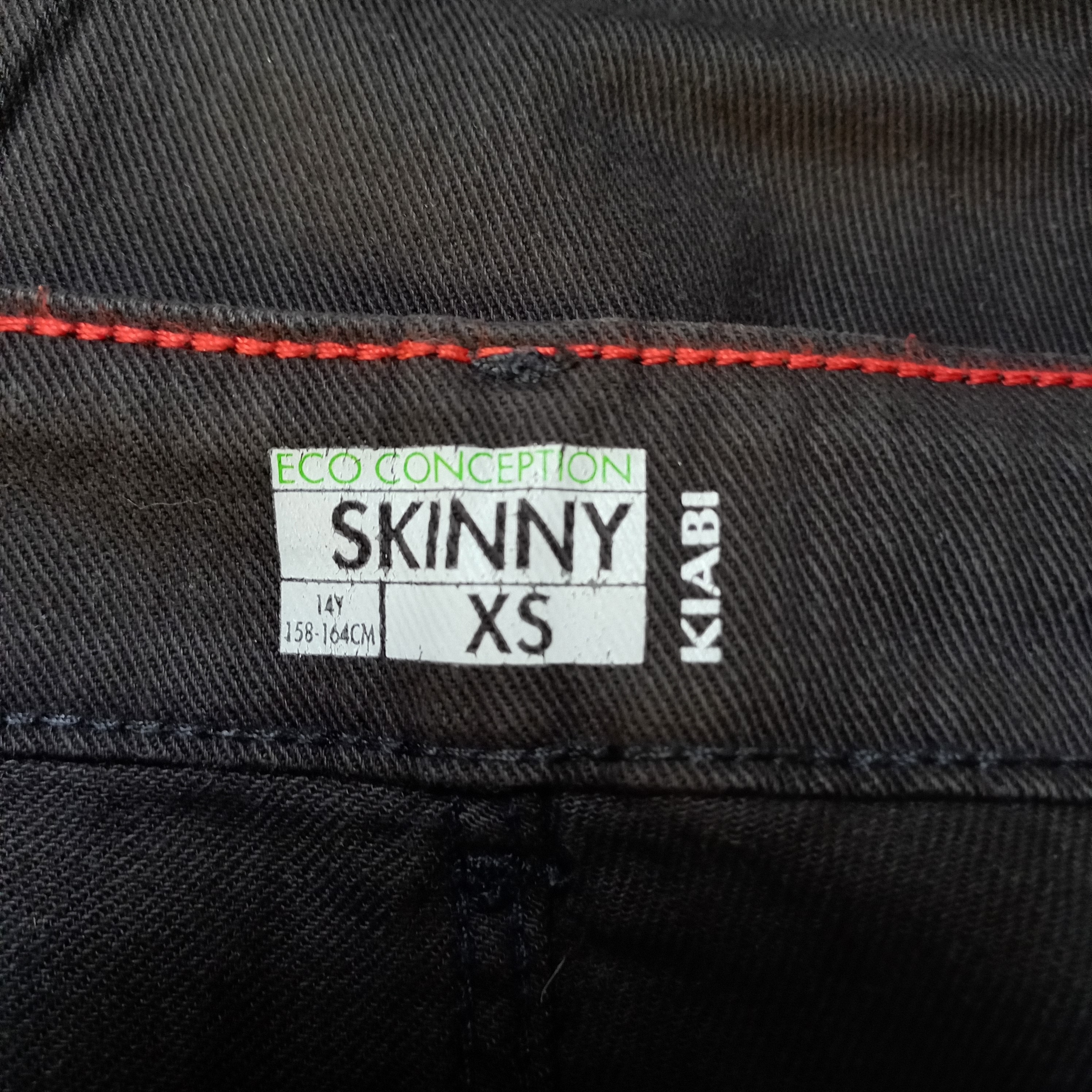 Voir photo 3 de Jeans noir H skinny "kiabi" T-XS Jeans noir H skinny "kiabi" T-XS Très bon état reconditionné photo 3