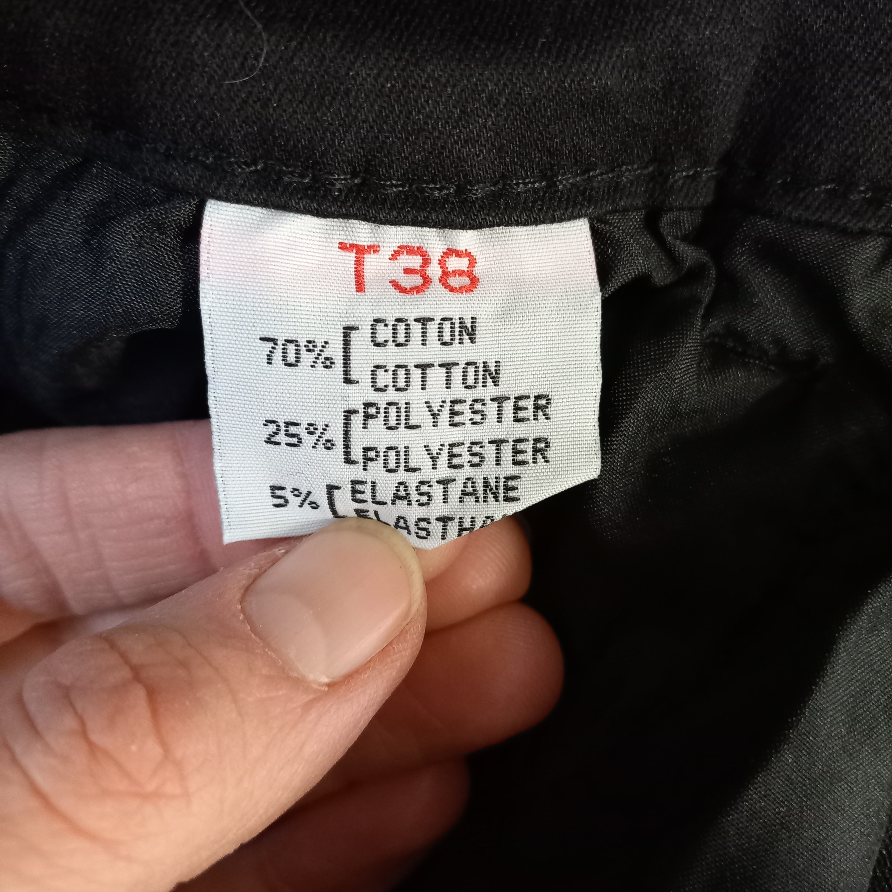 Voir photo 4 de Jeans noir "voggos" T38 Jeans noir "voggos" T38 Très bon état reconditionné photo 4