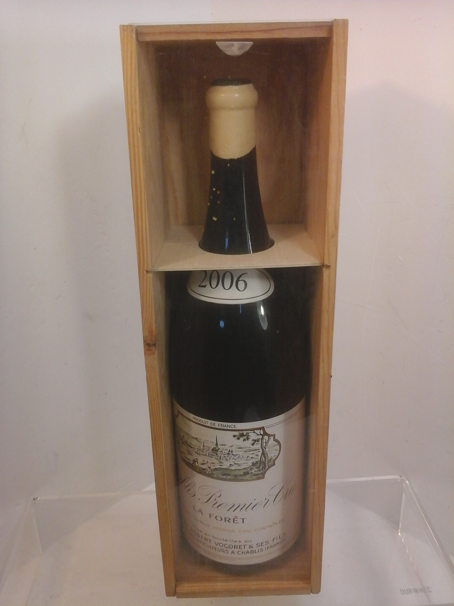 Voir photo 5 de JEROBOAM 3 L CHABLIS 1ER CRU 2006 LA FORET (bouteille vide en coffret bois vitrine. JEROBOAM 3 L CHABLIS 1ER CRU 2006 LA FORET (bouteille vide en coffret bois vitrine. Parfait état reconditionné photo 5