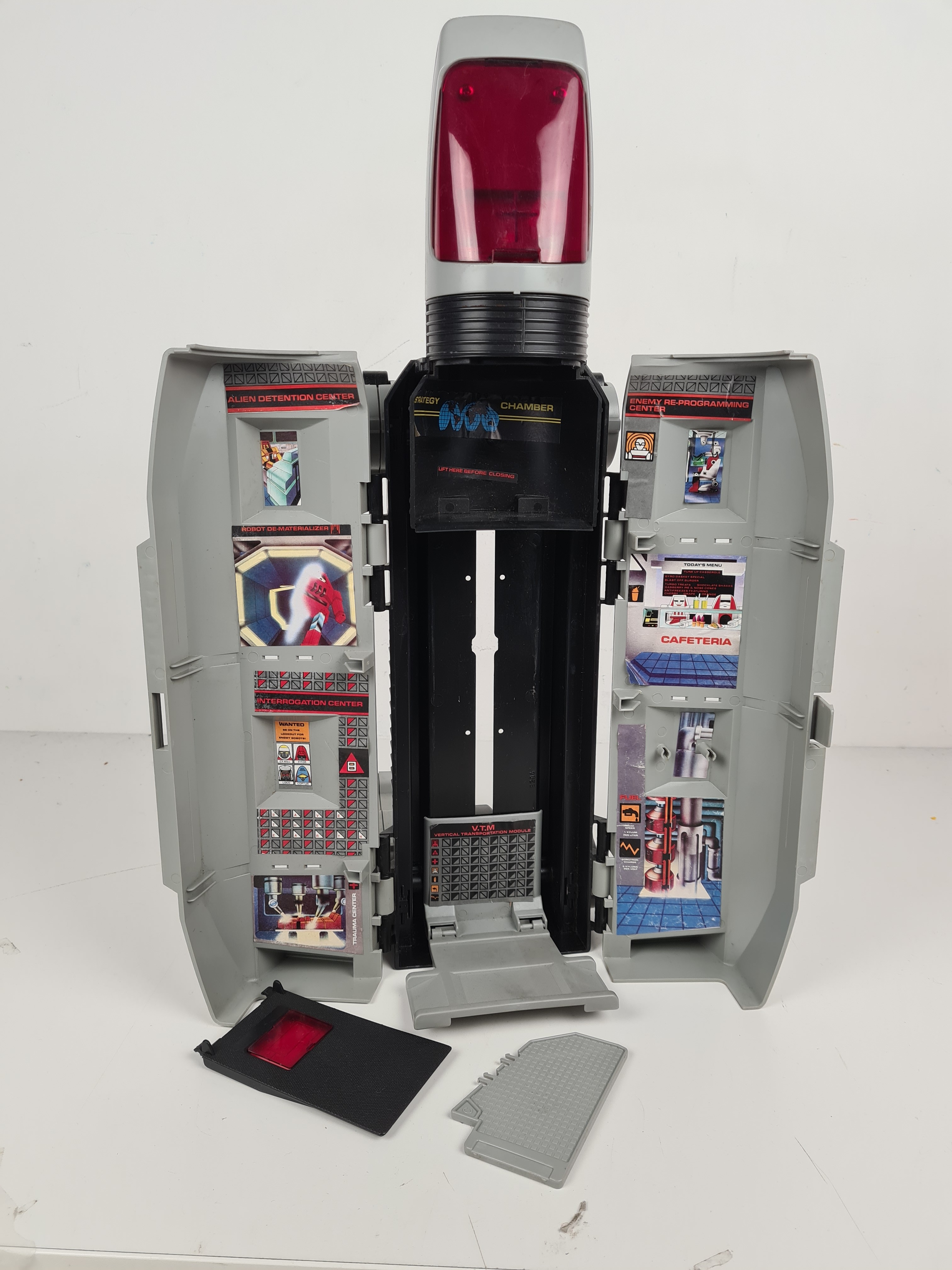 Voir photo 6 de Jeu ancien - Gobots command centre ( Vaisseau spatial vintage ) incomplet Jeu ancien - Gobots command centre ( Vaisseau spatial vintage ) incomplet Bon état reconditionné photo 6
