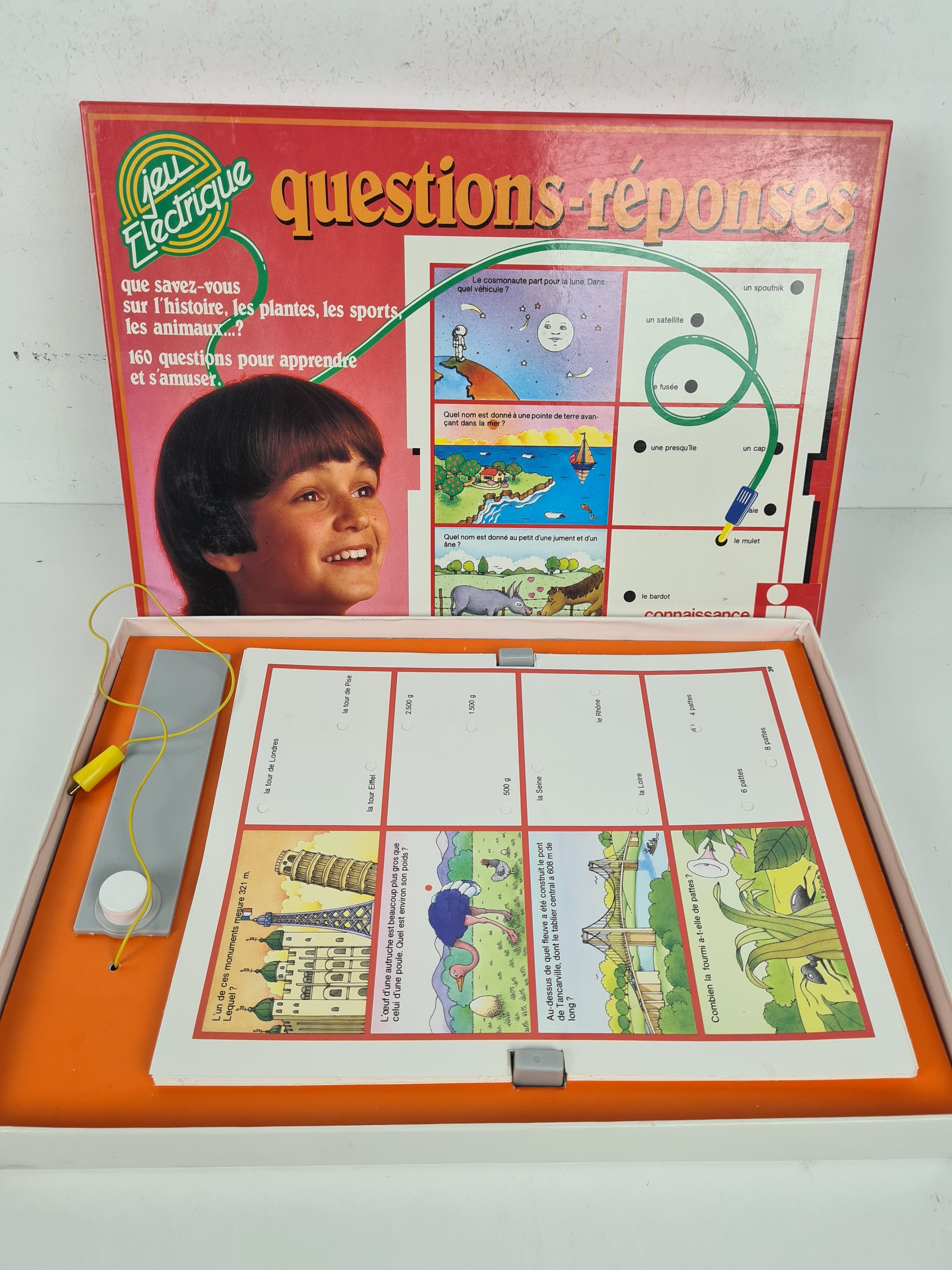 Voir photo 2 de Jeu ancien - Jeu Electrique questions et réponses - Nathan - 8 ans+ Jeu ancien - Jeu Electrique questions et réponses - Nathan - 8 ans+ Bon état reconditionné photo 2