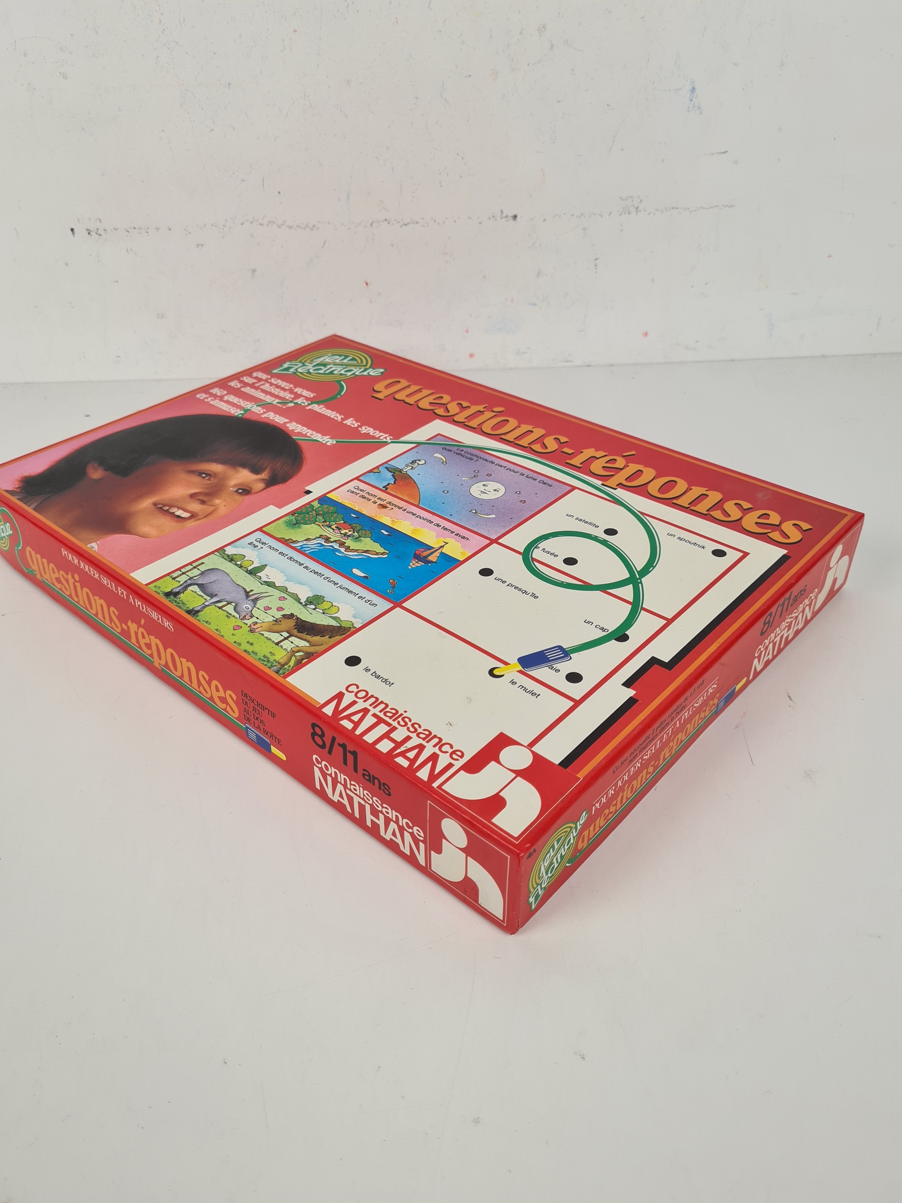 Voir photo 7 de Jeu ancien - Jeu Electrique questions et réponses - Nathan - 8 ans+ Jeu ancien - Jeu Electrique questions et réponses - Nathan - 8 ans+ Bon état reconditionné photo 7
