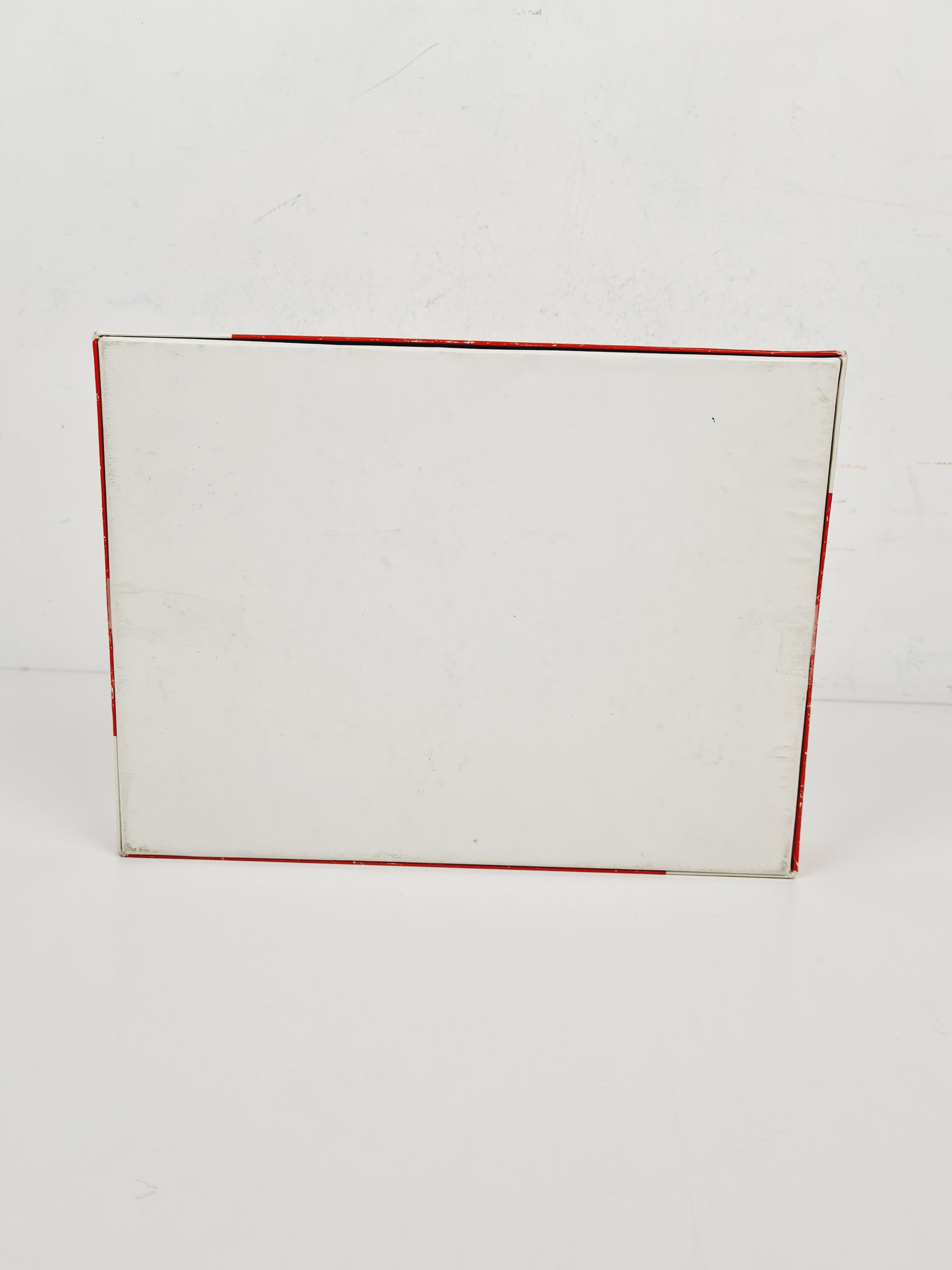 Voir photo 3 de Jeu ancien - Le petit bac - jeu vintage la course aux noms lettres mots - MB 1996 - 8 ans + Jeu ancien - Le petit bac - jeu vintage la course aux noms lettres mots - MB 1996 - 8 ans + Bon état reconditionné photo 3