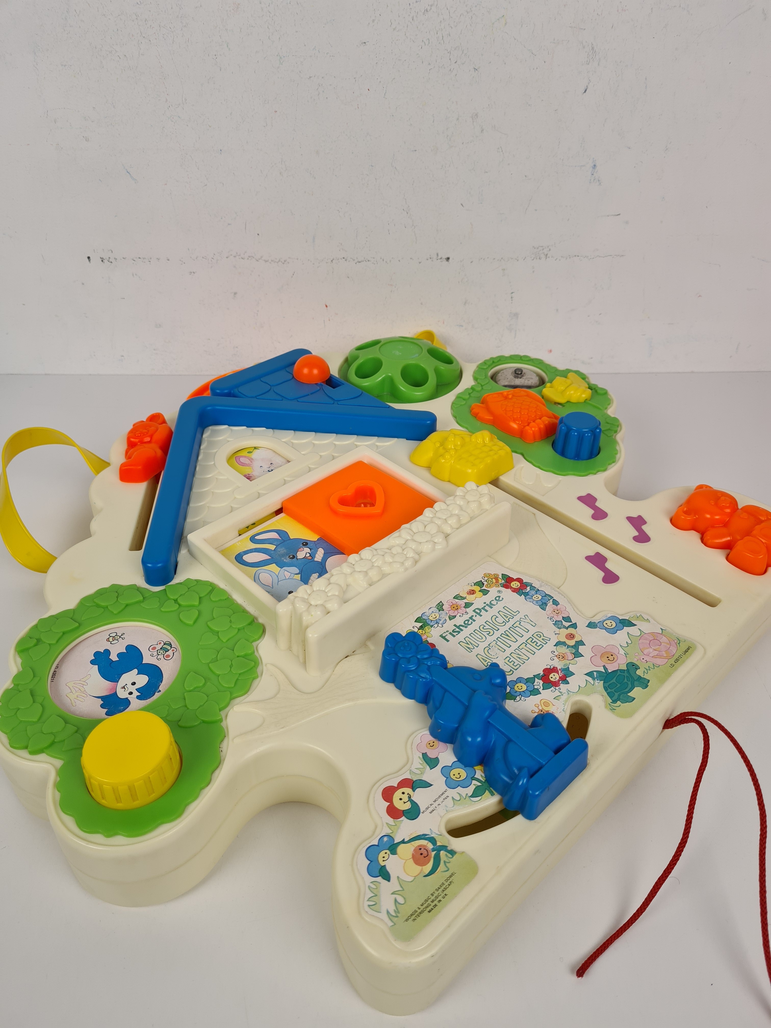 Voir photo 3 de Jeu anciens -Musical activité centre vintage (Tableau d'éveil) - Fisher Price de l'années 80 Jeu anciens -Musical activité centre vintage (Tableau d'éveil) - Fisher Price de l'années 80 Bon état reconditionné photo 3