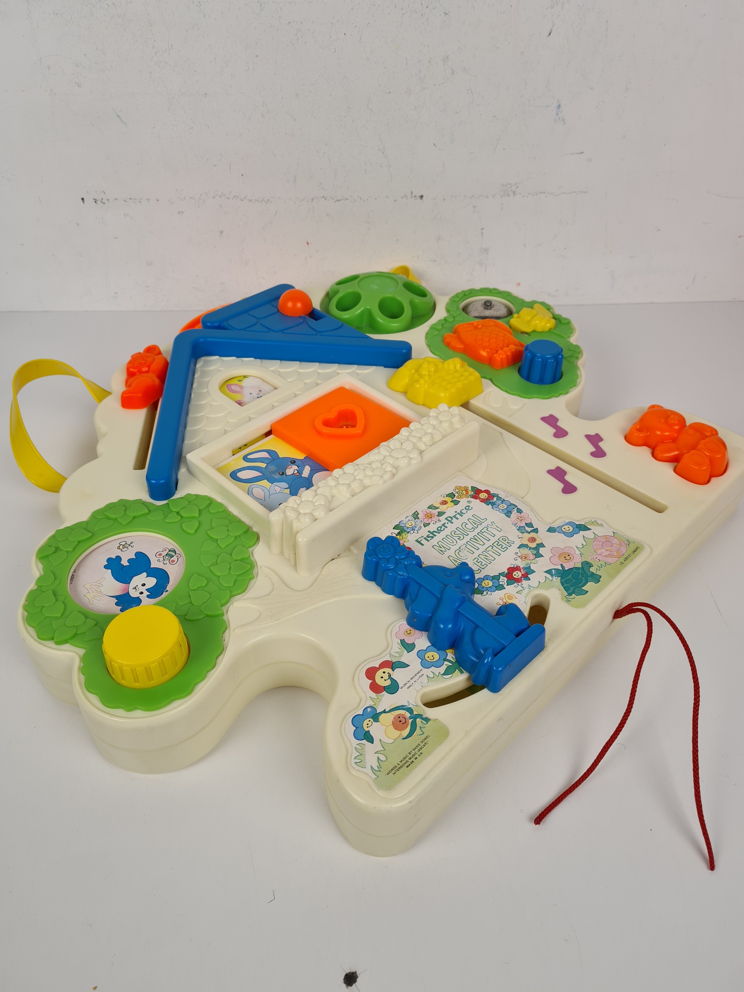 Voir photo 4 de Jeu anciens -Musical activité centre vintage (Tableau d'éveil) - Fisher Price de l'années 80 Jeu anciens -Musical activité centre vintage (Tableau d'éveil) - Fisher Price de l'années 80 Bon état reconditionné photo 4