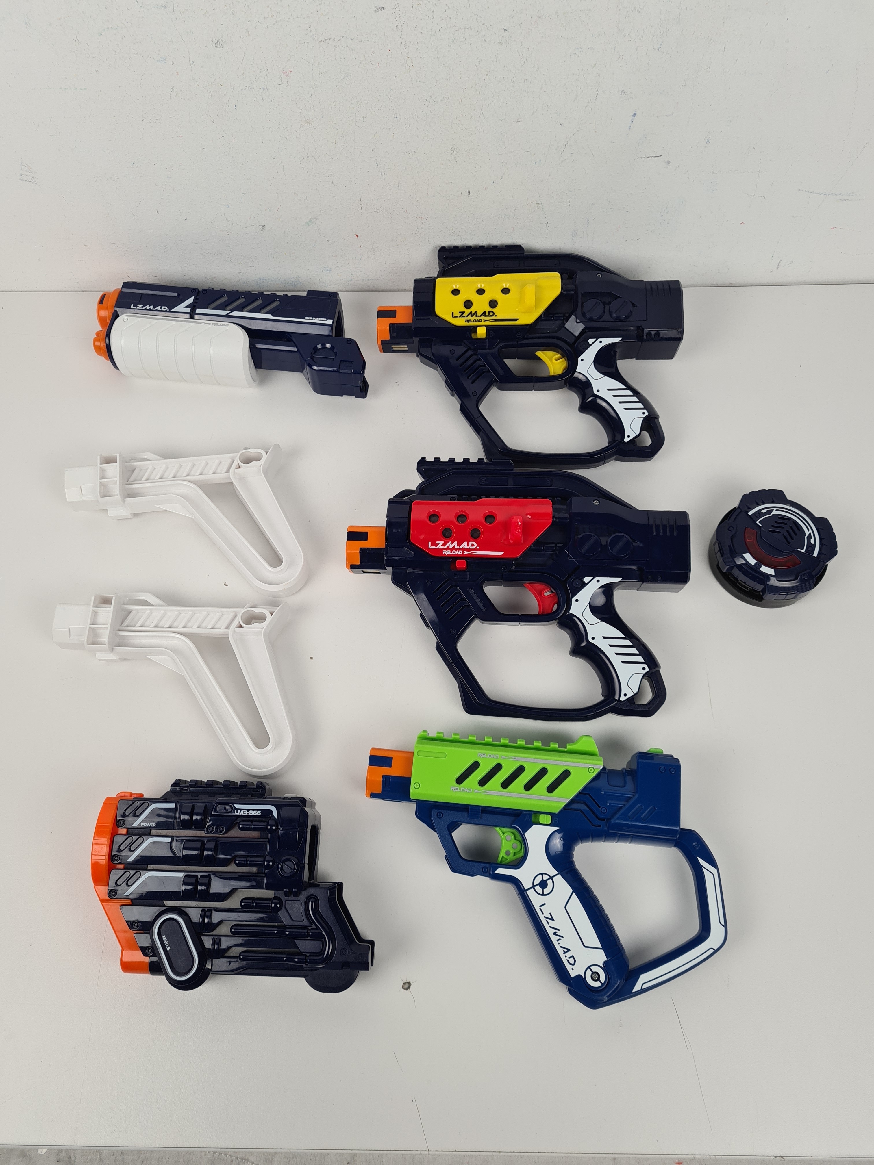 Voir photo 4 de Jeu d'ambiance - LAZER M.A.D - Lot de 3 Laser Game - Opérations de combat avancées X - 8 ans + Jeu d'ambiance - LAZER M.A.D - Lot de 3 Laser Game - Opérations de combat avancées X - 8 ans + Bon état reconditionné photo 4