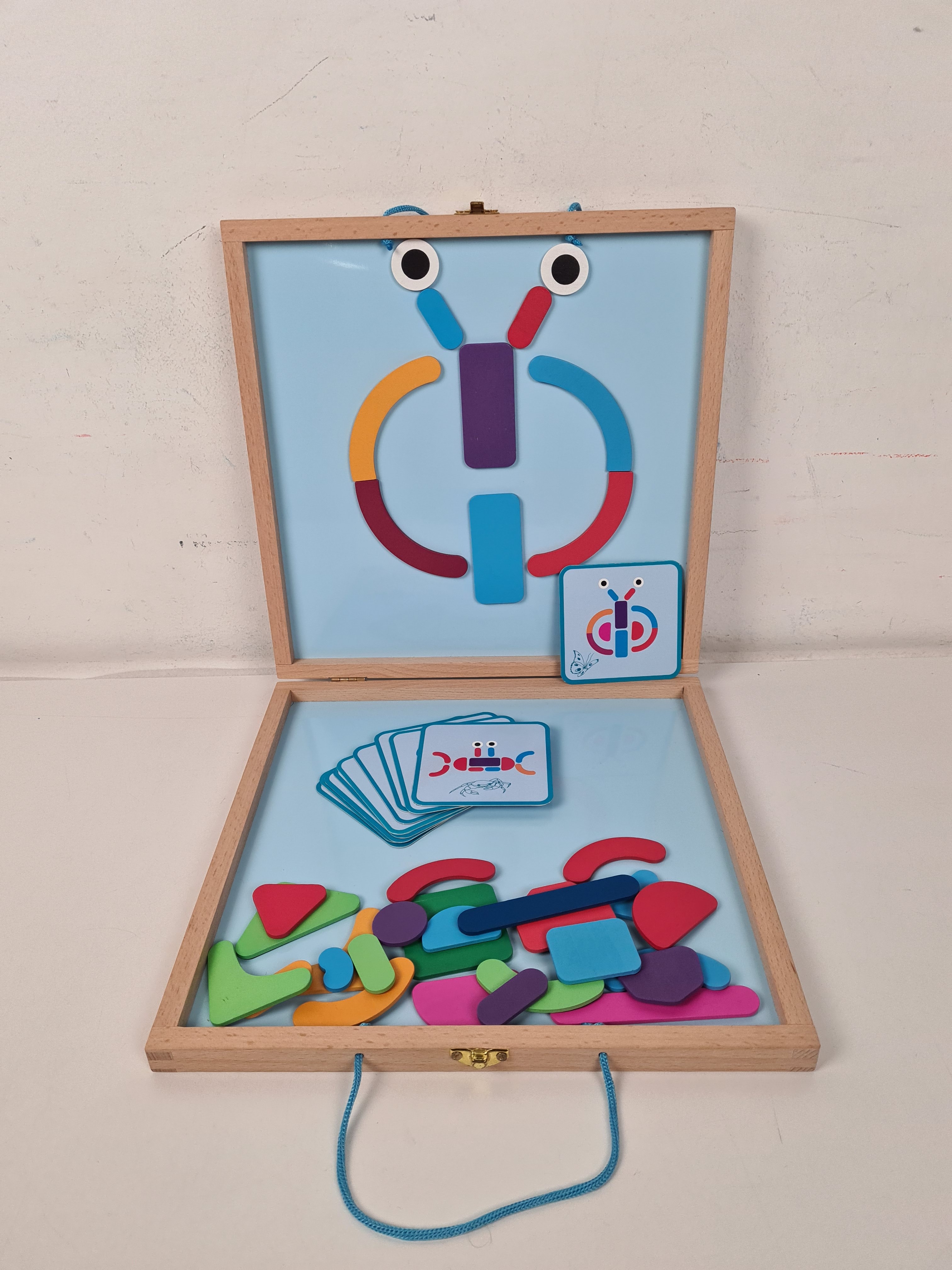 Voir photo 3 de Jeu d'éducatif - Tableau magnétique géoformes animaux - Nature et Découverte - 3 ans + Jeu d'éducatif - Tableau magnétique géoformes animaux - Nature et Découverte - 3 ans + Bon état reconditionné photo 3