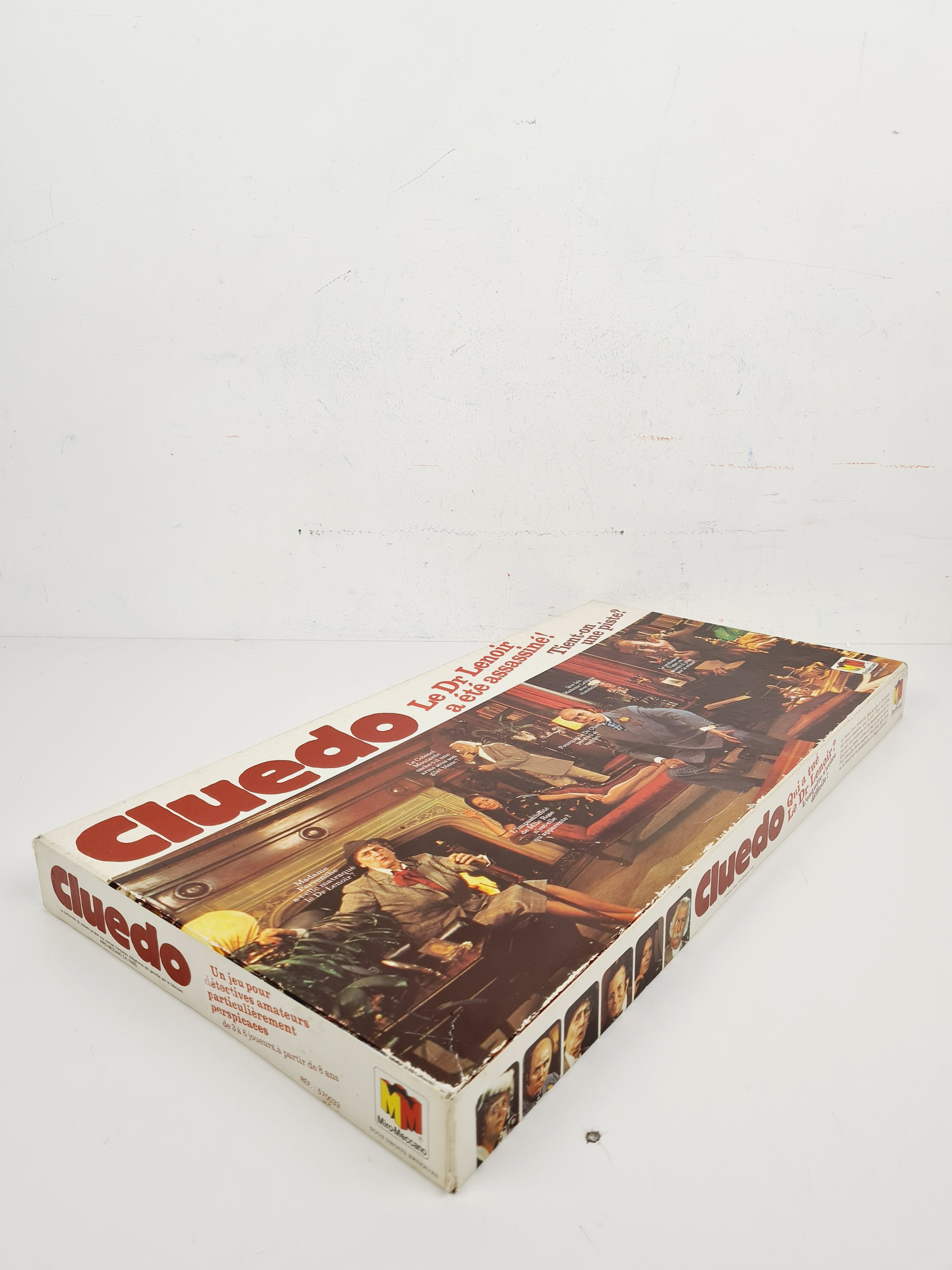 Voir photo 5 de Jeu d'enquête ancien - Cluedo - Miro - 8 ans + Jeu d'enquête ancien - Cluedo - Miro - 8 ans + Bon état reconditionné photo 5