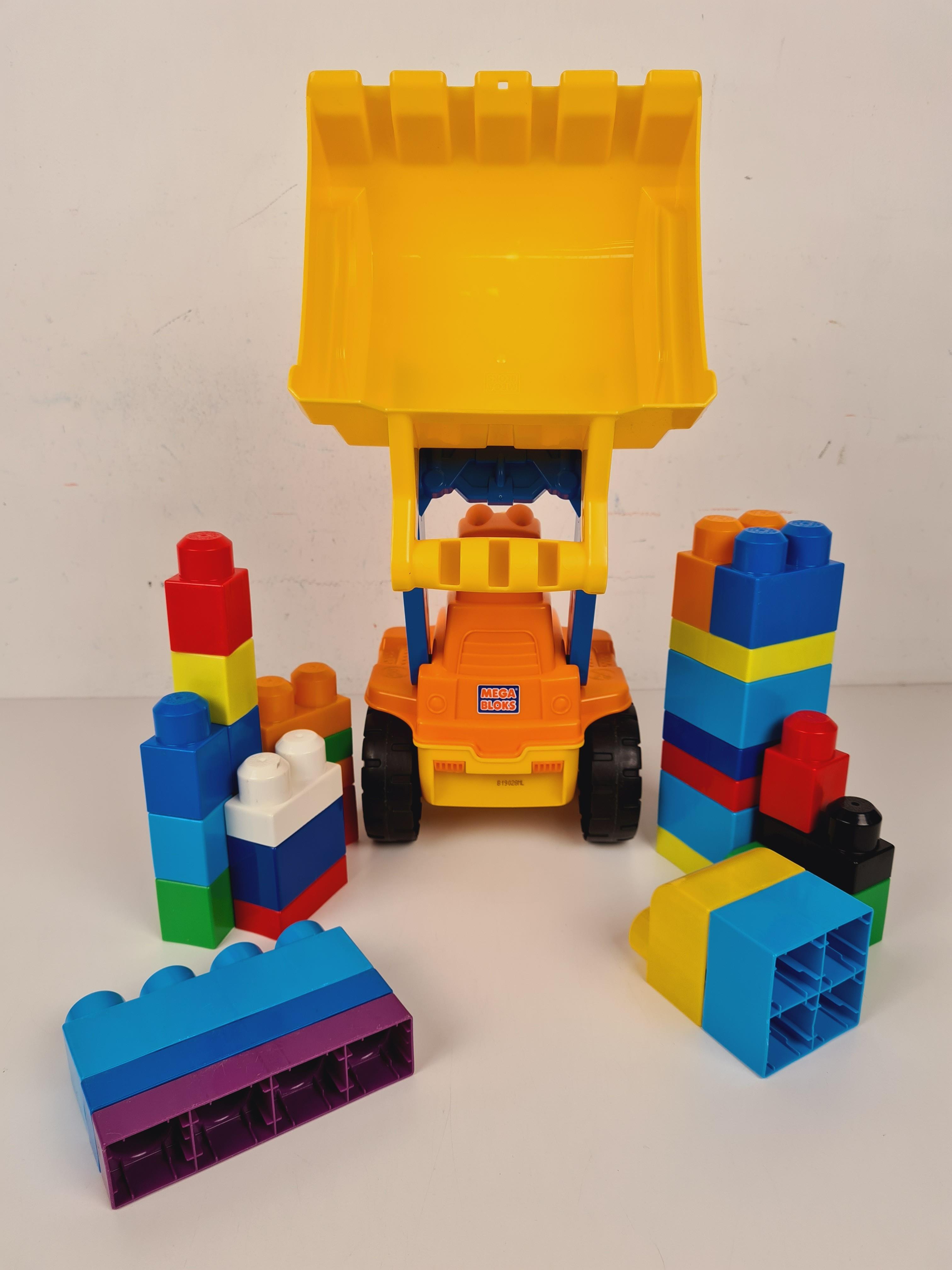 Voir photo 2 de Jeu de construction - Lil' Front Loader - Mega Bloks - 12 mois + Jeu de construction - Lil' Front Loader - Mega Bloks - 12 mois + Bon état reconditionné photo 2