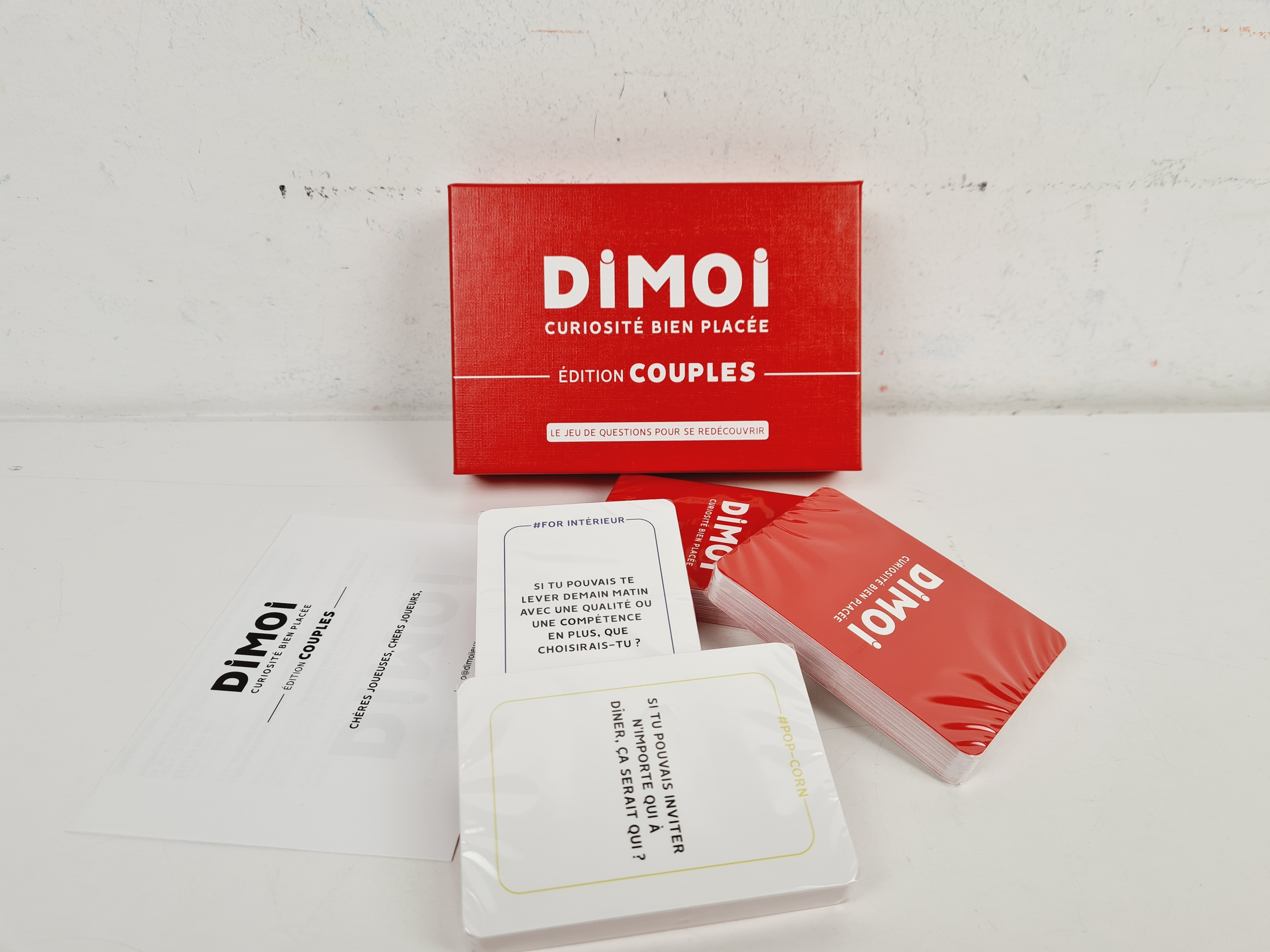 Voir photo 3 de Jeu de quiz - Dimoi - Curiosité bien placés - Édition couples - Dès 16 ans Jeu de quiz - Dimoi - Curiosité bien placés - Édition couples - Dès 16 ans Parfait état reconditionné photo 3