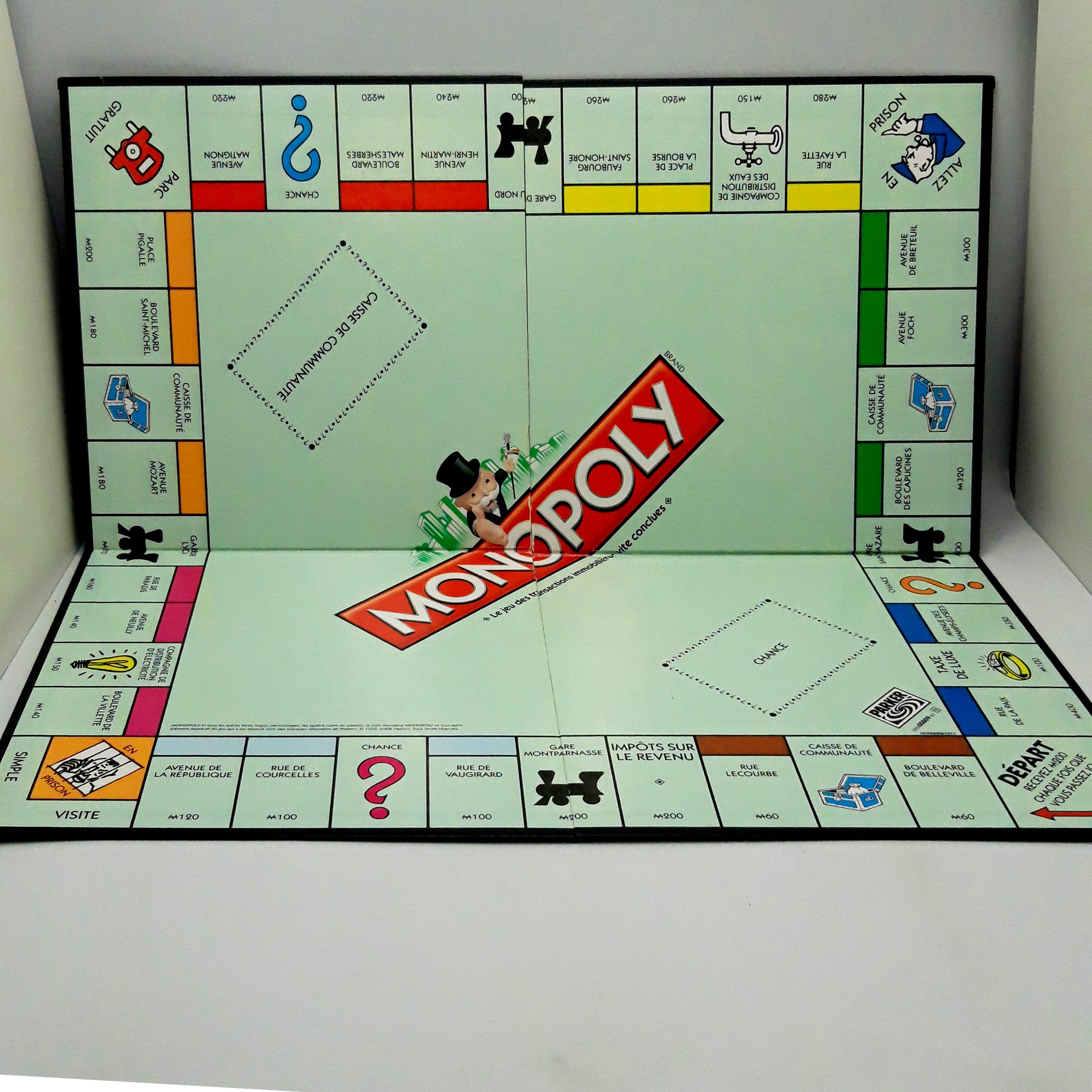 Voir photo 2 de Jeu de Société – MONOPOLY – Boîte classique, complet. Jeu de Société – MONOPOLY – Boîte classique, complet. Très bon état reconditionné photo 2