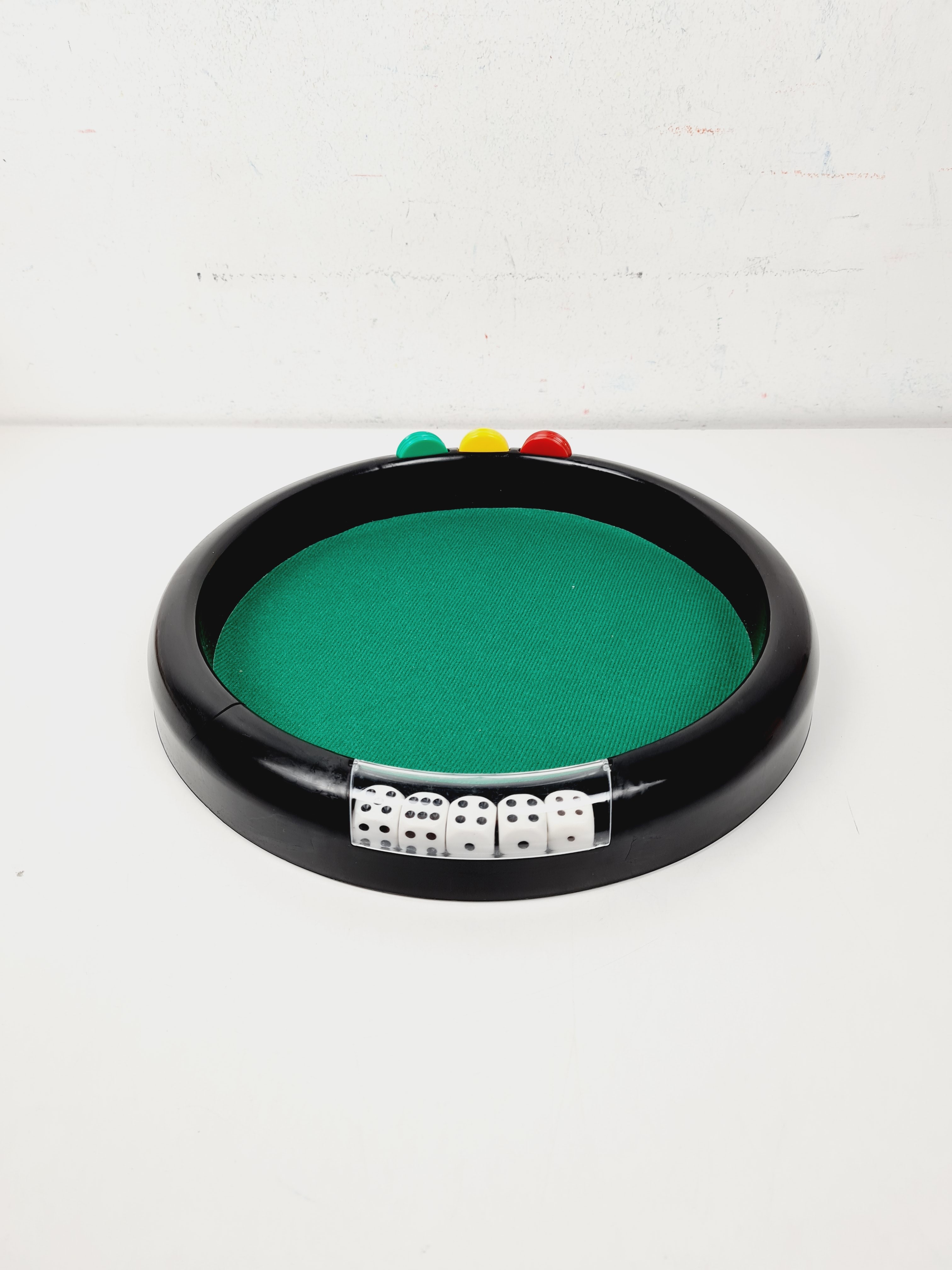 Voir photo 3 de Jeu de stratégie - Piste de dés 29 cm et jeu de cartes Jeu de stratégie - Piste de dés 29 cm et jeu de cartes Bon état reconditionné photo 3