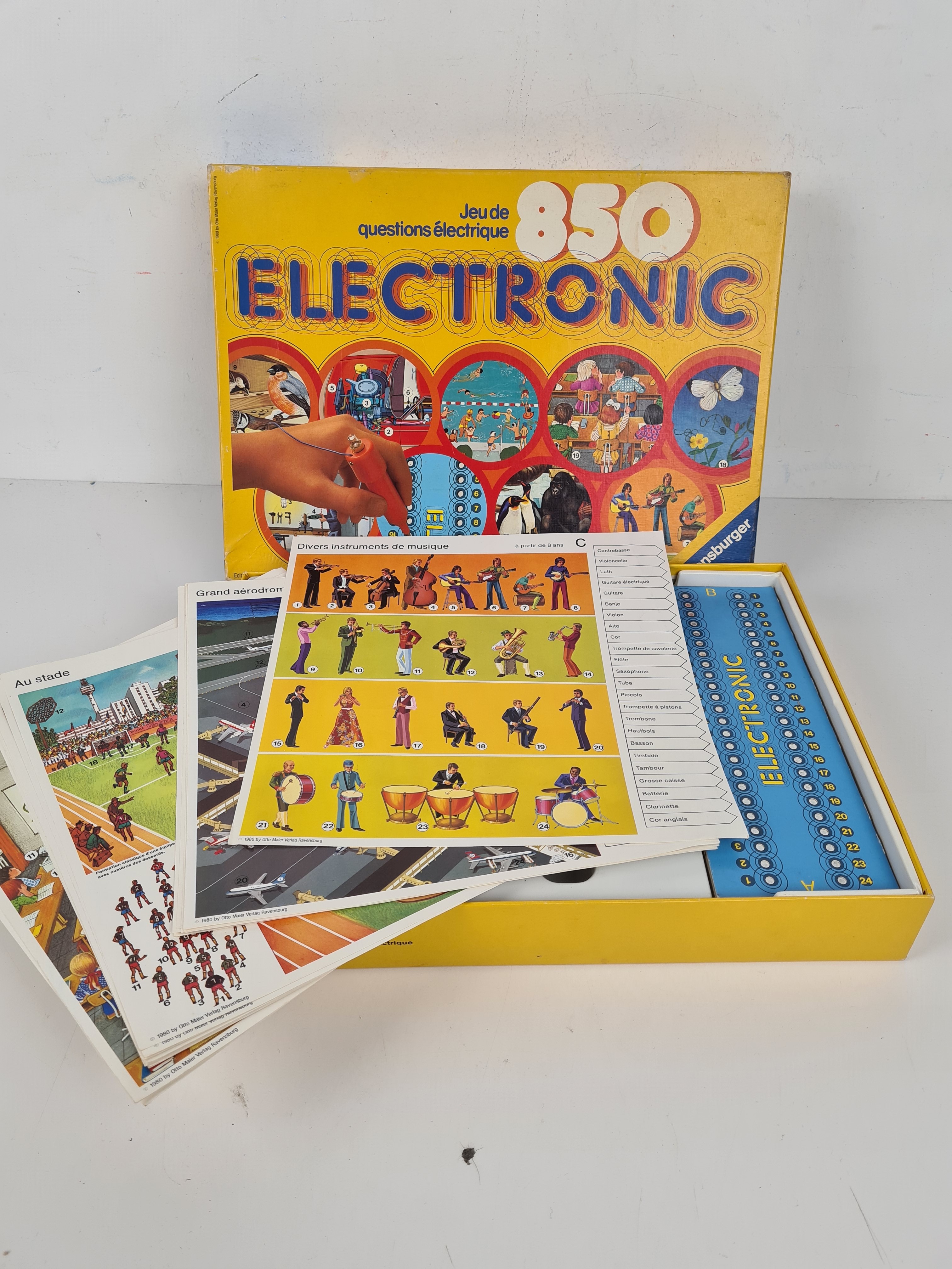 Voir photo 3 de Jeu éducatif ancien - Jeu de questions électrique 850, electronic - Ravensburger - 6 ans+ Jeu éducatif ancien - Jeu de questions électrique 850, electronic - Ravensburger - 6 ans+ Bon état reconditionné photo 3