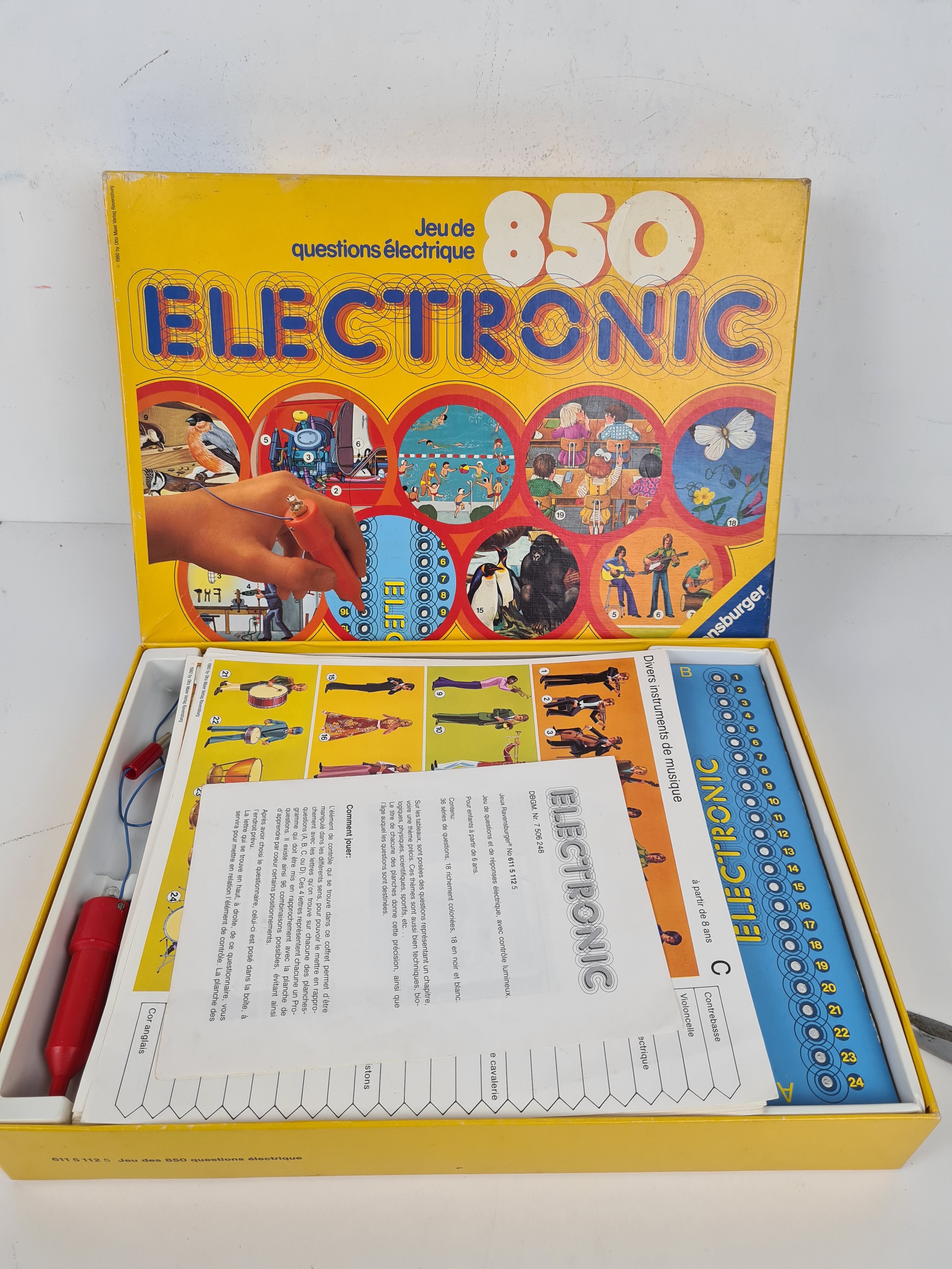 Voir photo 4 de Jeu éducatif ancien - Jeu de questions électrique 850, electronic - Ravensburger - 6 ans+ Jeu éducatif ancien - Jeu de questions électrique 850, electronic - Ravensburger - 6 ans+ Bon état reconditionné photo 4