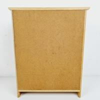 Voir photo 5 de Jeu en bois - Lot de 4 meubles pour maison de poupée - La chambre à coucher décor style polychrome Jeu en bois - Lot de 4 meubles pour maison de poupée - La chambre à coucher décor style polychrome reconditionné photo 5