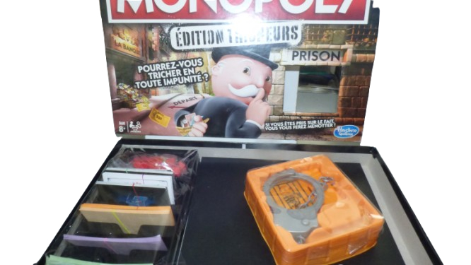 Voir photo 2 de Jeu monopoly tricheur édition 2017 Jeu monopoly tricheur édition 2017 Bon état reconditionné photo 2