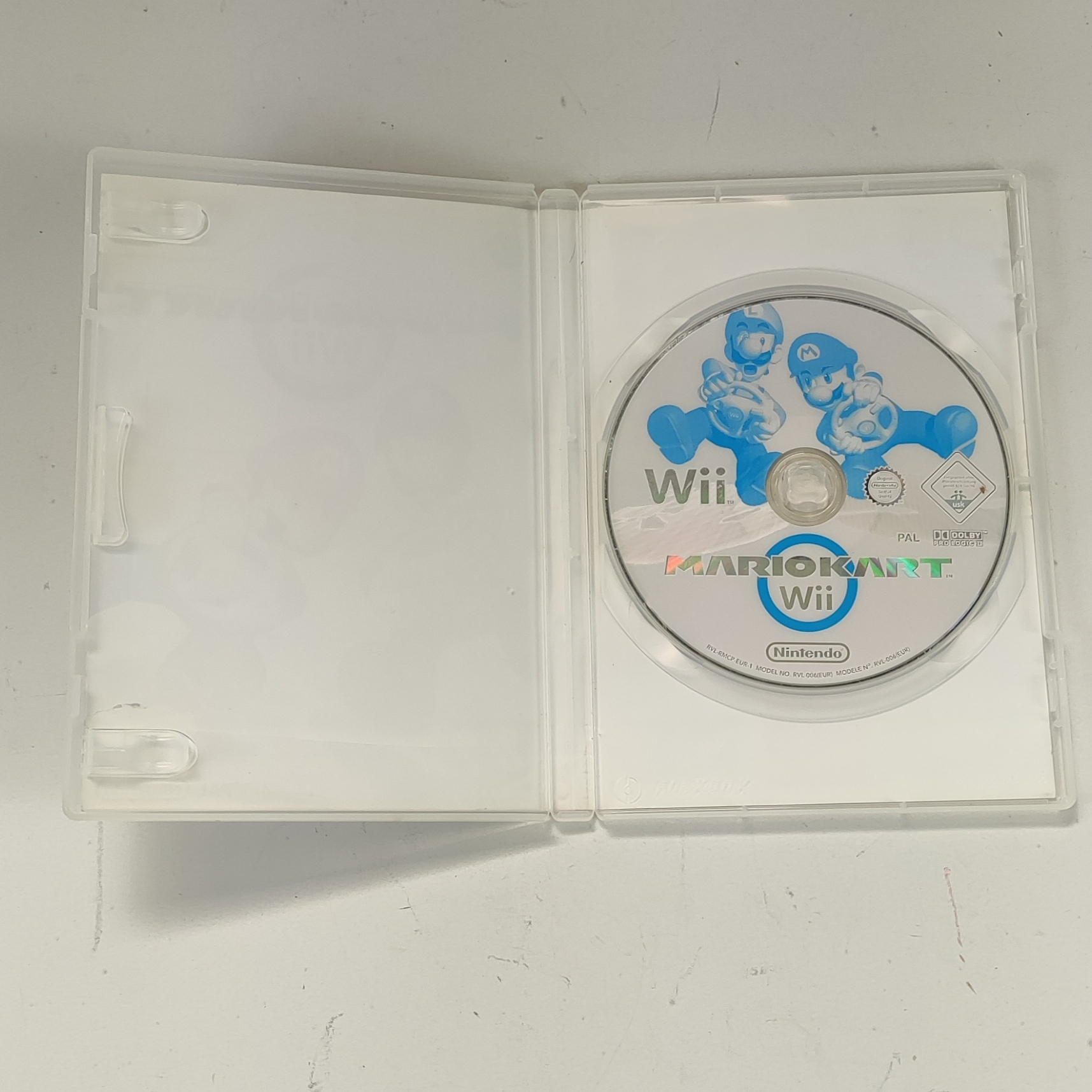 Voir photo 3 de Jeu Wii " Mario Kart Wii " Jeu Wii " Mario Kart Wii " Bon état reconditionné photo 3