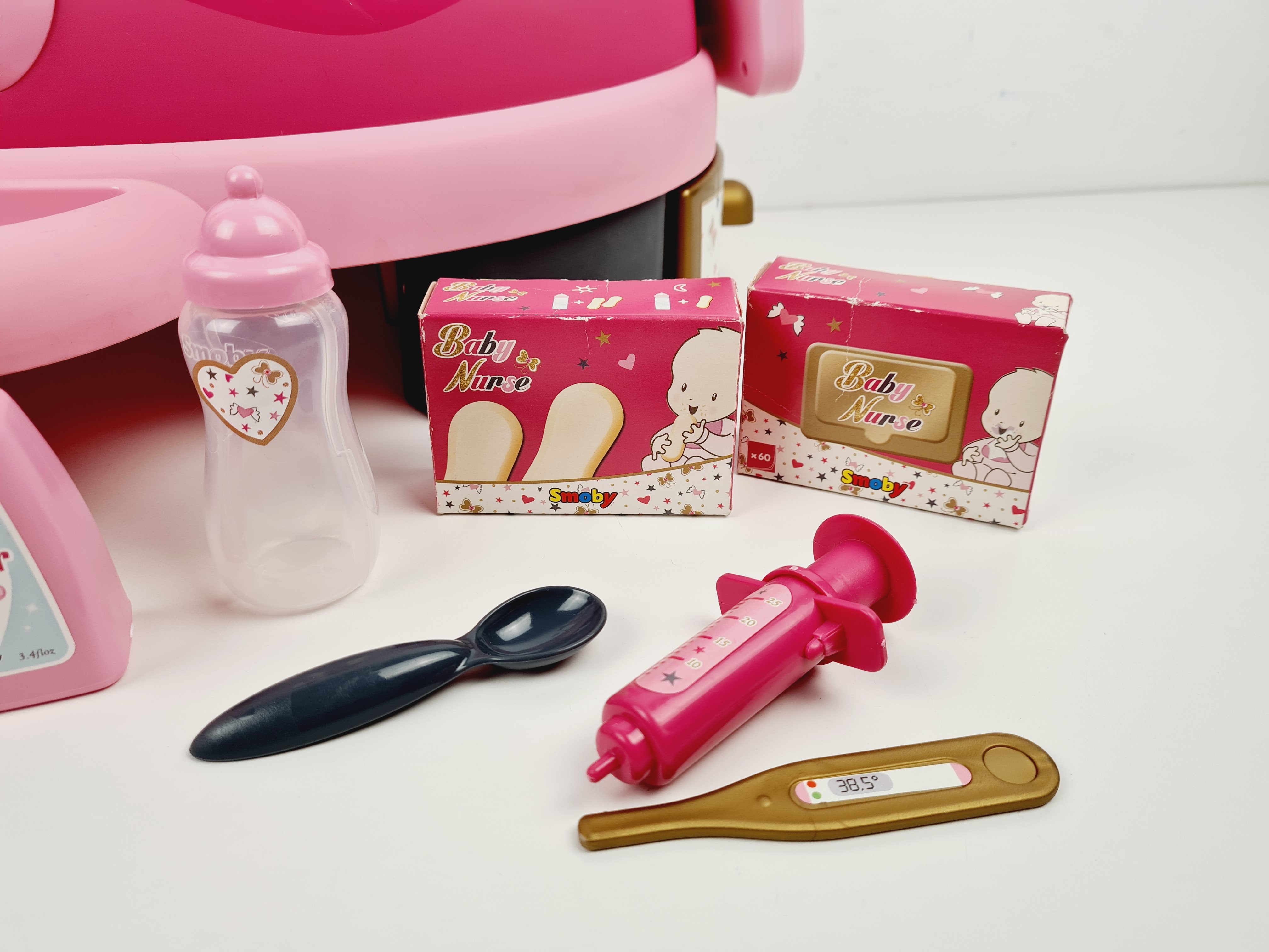 Voir photo 11 de Jeux d'imitation - Baignoire rose pour poupée 38 cm avec accessoires - Smoby Jeux d'imitation - Baignoire rose pour poupée 38 cm avec accessoires - Smoby Bon état reconditionné photo 11