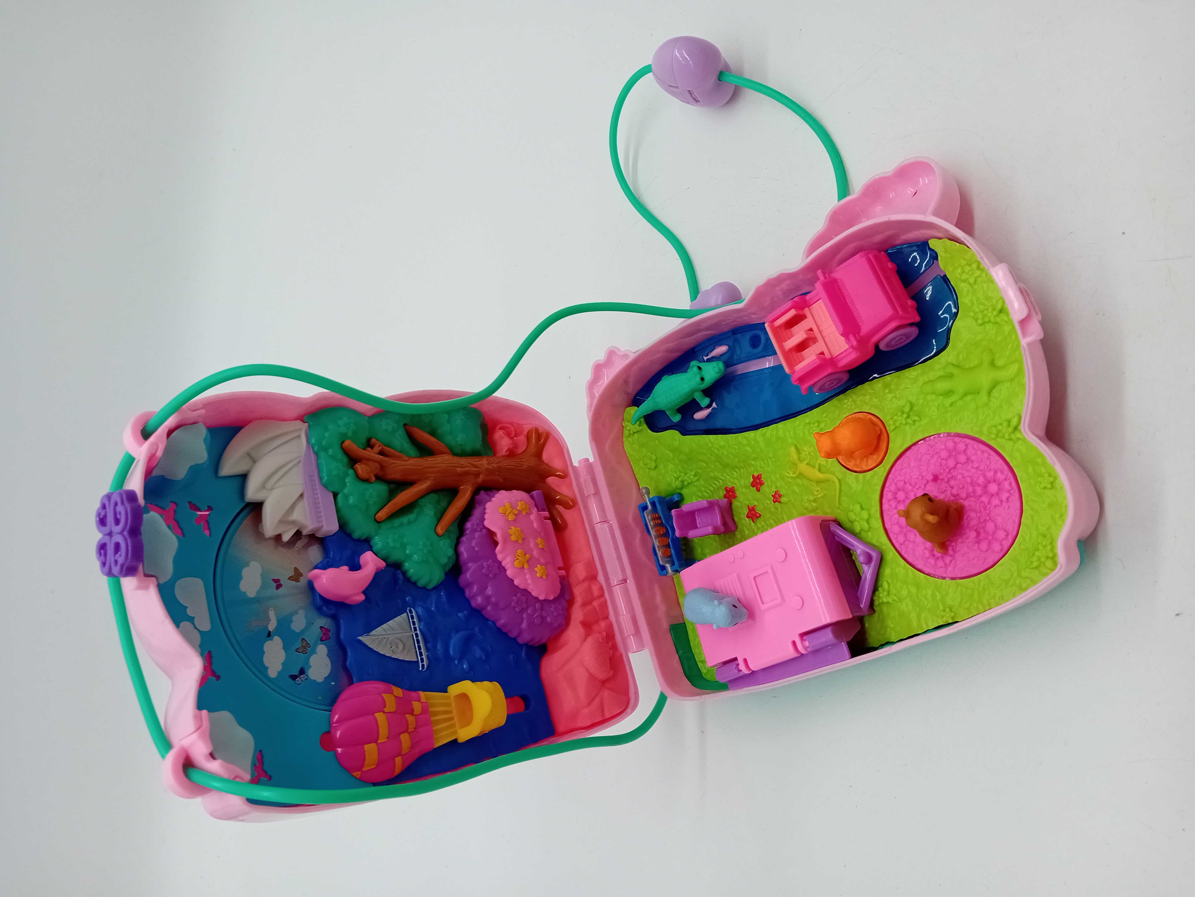 Voir photo 4 de Joli Coffret Jouet Polly Pocket Koala Rose Vintage - Monde Miniature (B547) Joli Coffret Jouet Polly Pocket Koala Rose Vintage - Monde Miniature (B547) Très bon état reconditionné photo 4