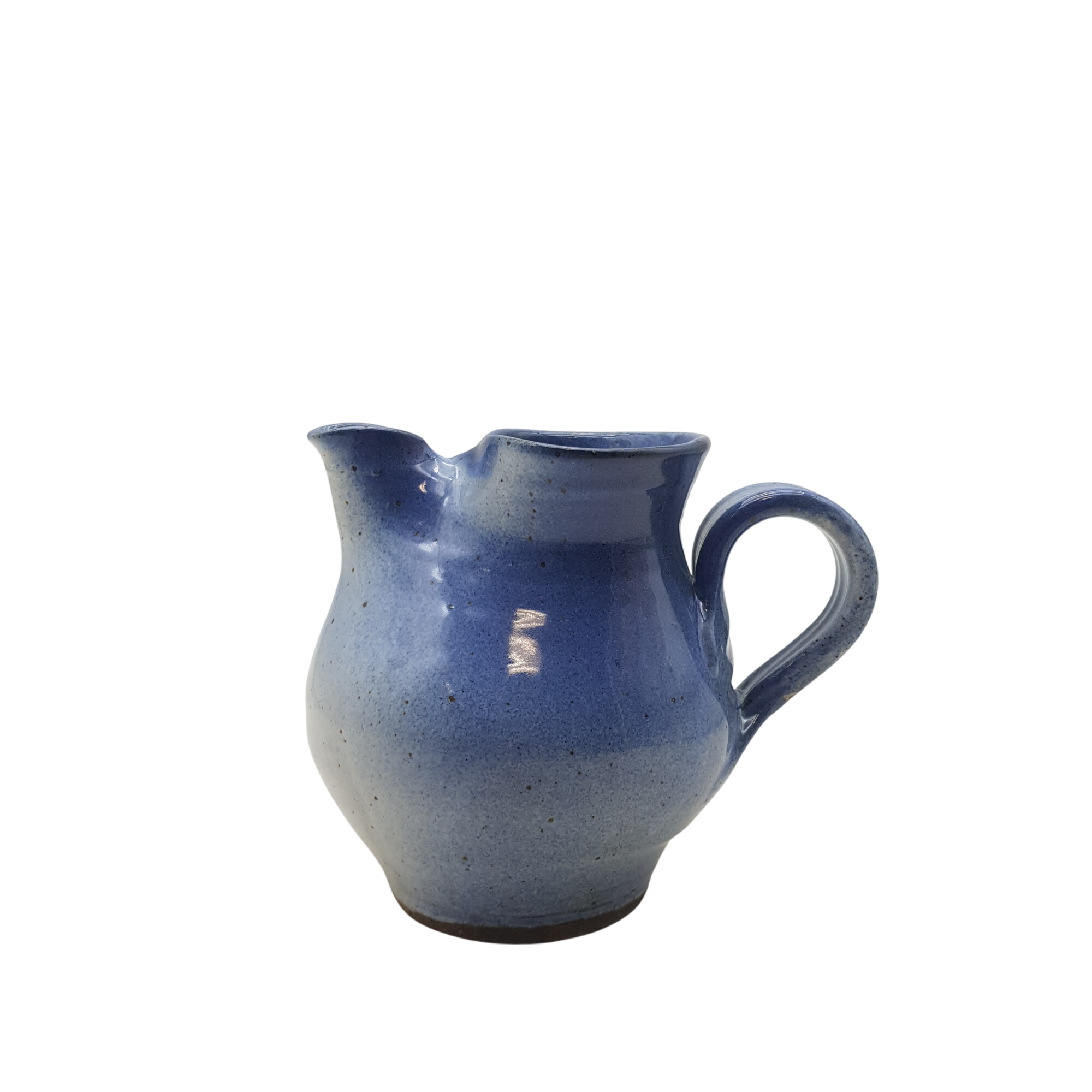 Joli pichet en grès vernissé vintage bleu de 1960 Très bon état - 28,00 € Joli pichet en grès vernissé vintage bleu de 1960 Très bon état reconditionné disponible sur Label Emmaüs