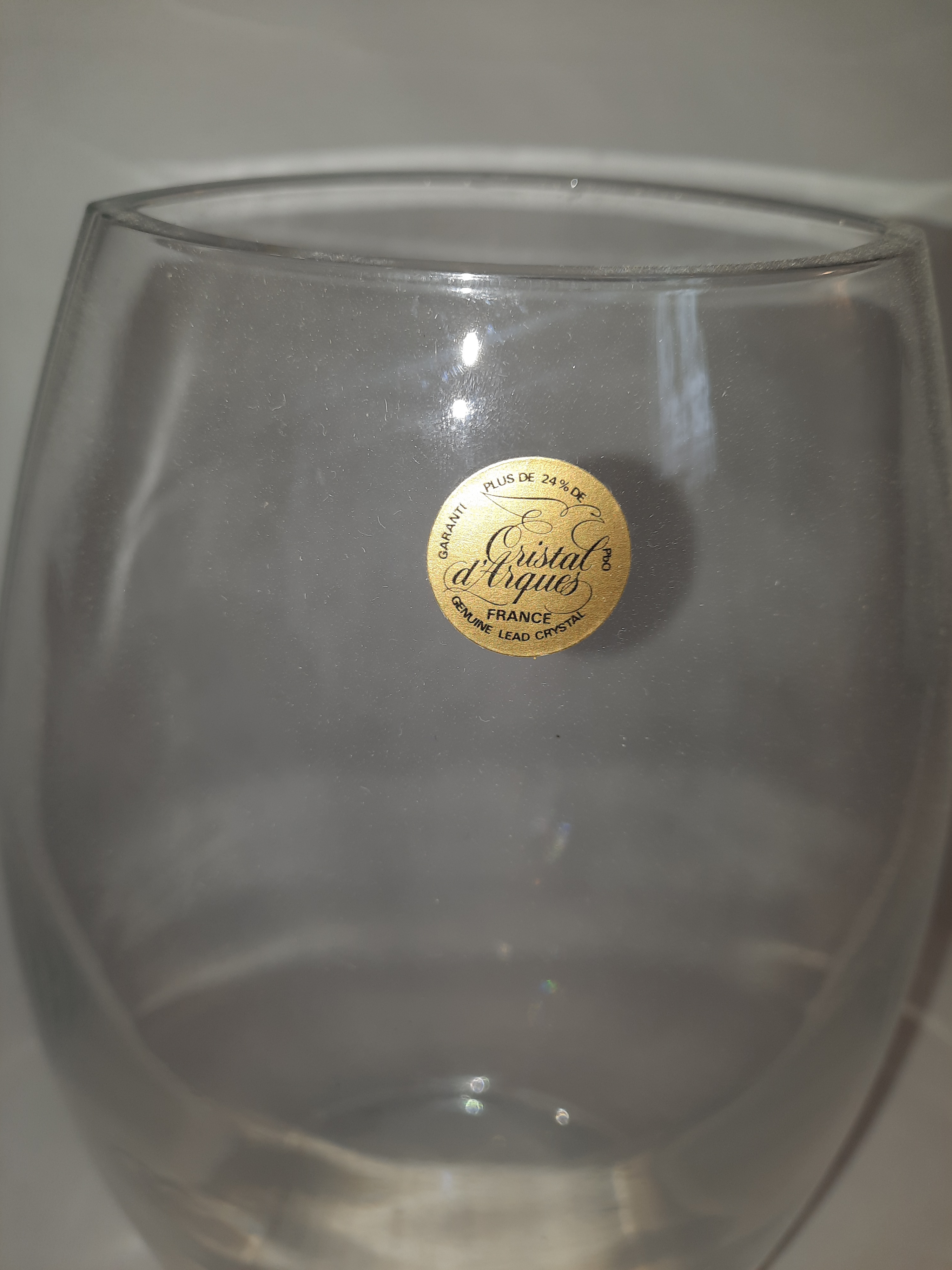 Voir photo 3 de Joli vase en cristal d’Arques Joli vase en cristal d’Arques État correct reconditionné photo 3