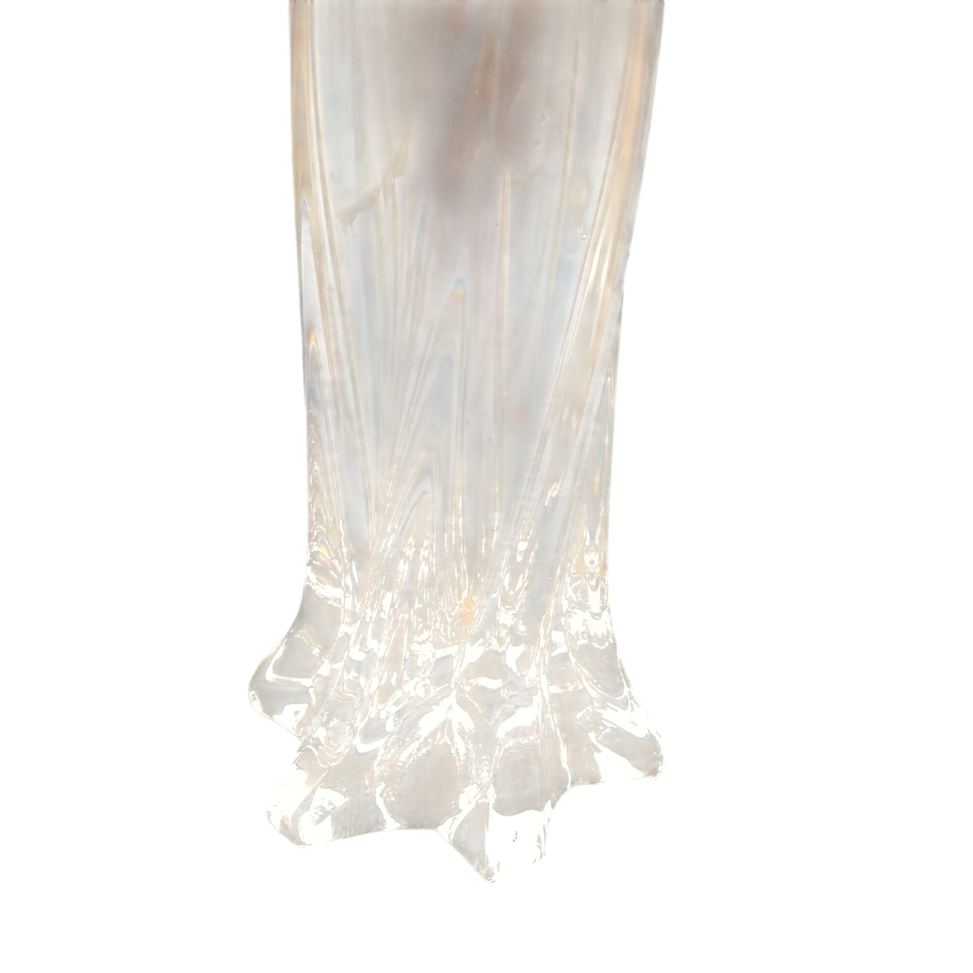 Joli vase en cristal - Forme original - idéal pour sublimer votre intérieur Bon état - 25,00 € Joli vase en cristal - Forme original - idéal pour sublimer votre intérieur Bon état reconditionné disponible sur Label Emmaüs