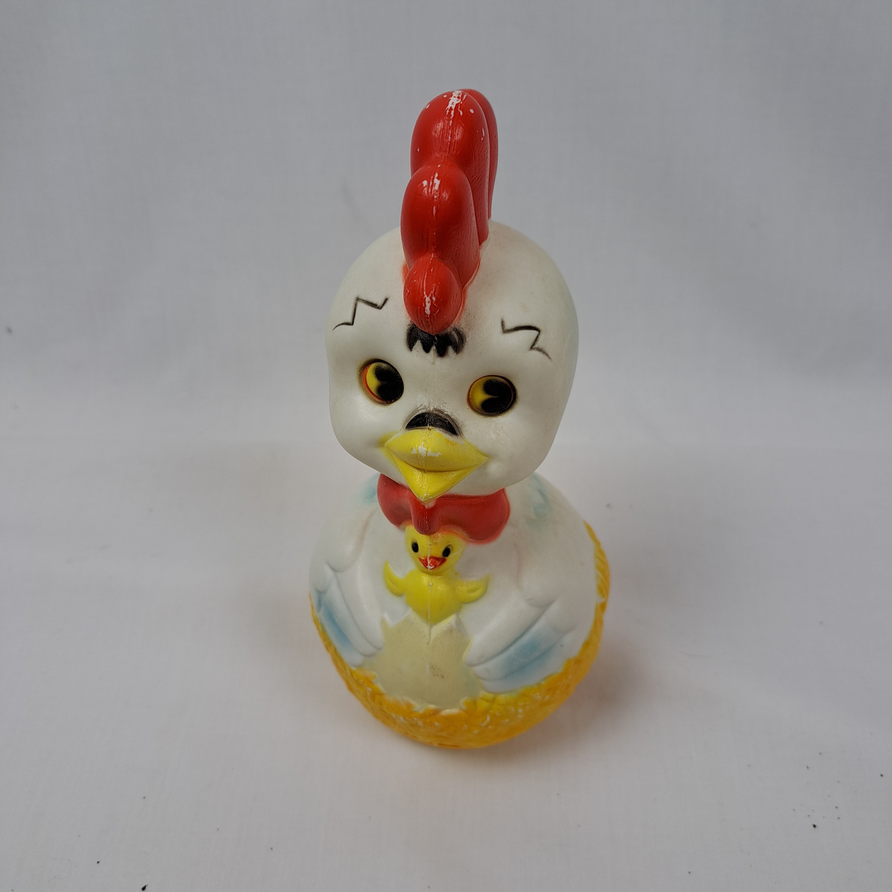 Voir photo 2 de JOLIE POULETTE CULBUTO EN BAKELITE 1970 JOLIE POULETTE CULBUTO EN BAKELITE 1970 État correct reconditionné photo 2