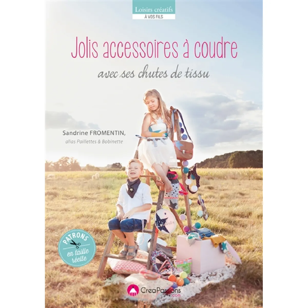 Acheter Jolis accessoires à coudre : avec des chutes de tissu État correct - 15,00 € Jolis accessoires à coudre : avec des chutes de tissu État correct N/A (Il ne s'agit pas d'une marque reconditionné disponible sur Rue du Commerce Seconde Vie