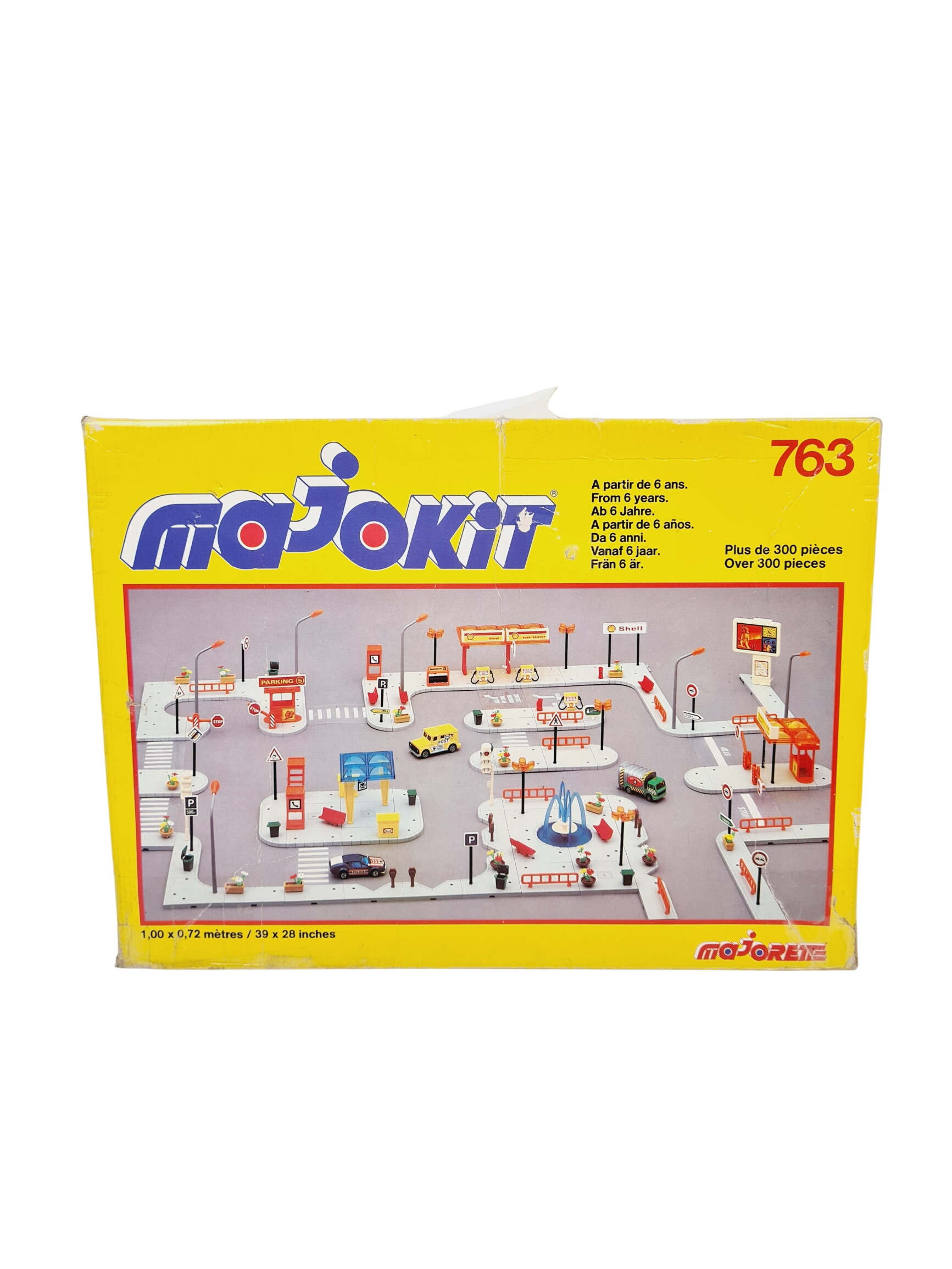 Jouet ancien - Majokit - Le poste de douane et station service - 1980 - Dès 6ans Bon état - 50,00 € Jouet ancien - Majokit - Le poste de douane et station service - 1980 - Dès 6ans Bon état reconditionné disponible sur Label Emmaüs
