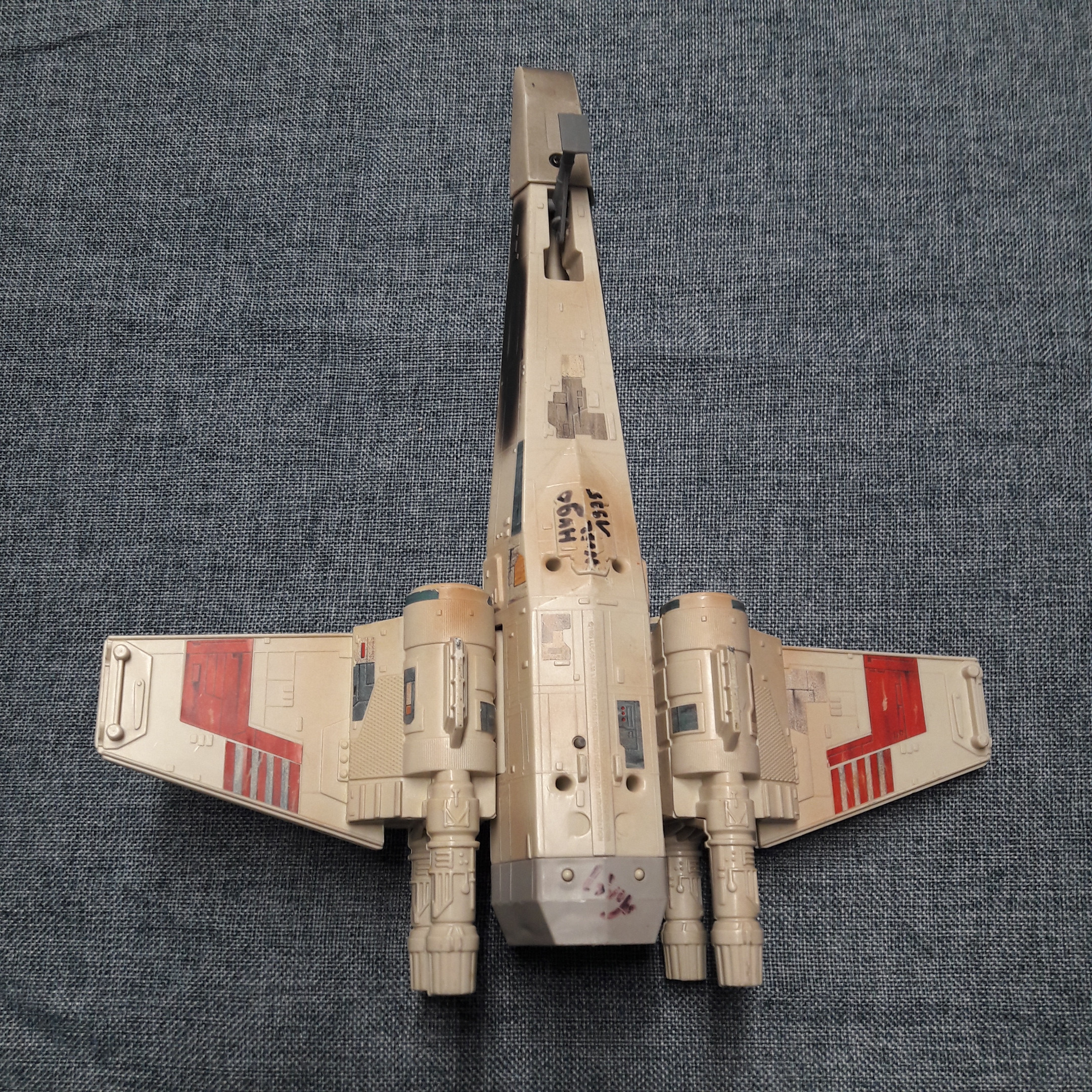 Voir photo 3 de Jouet ancien vaisseau tonka X-Wing Star Wars 1995 Jouet ancien vaisseau tonka X-Wing Star Wars 1995 reconditionné photo 3