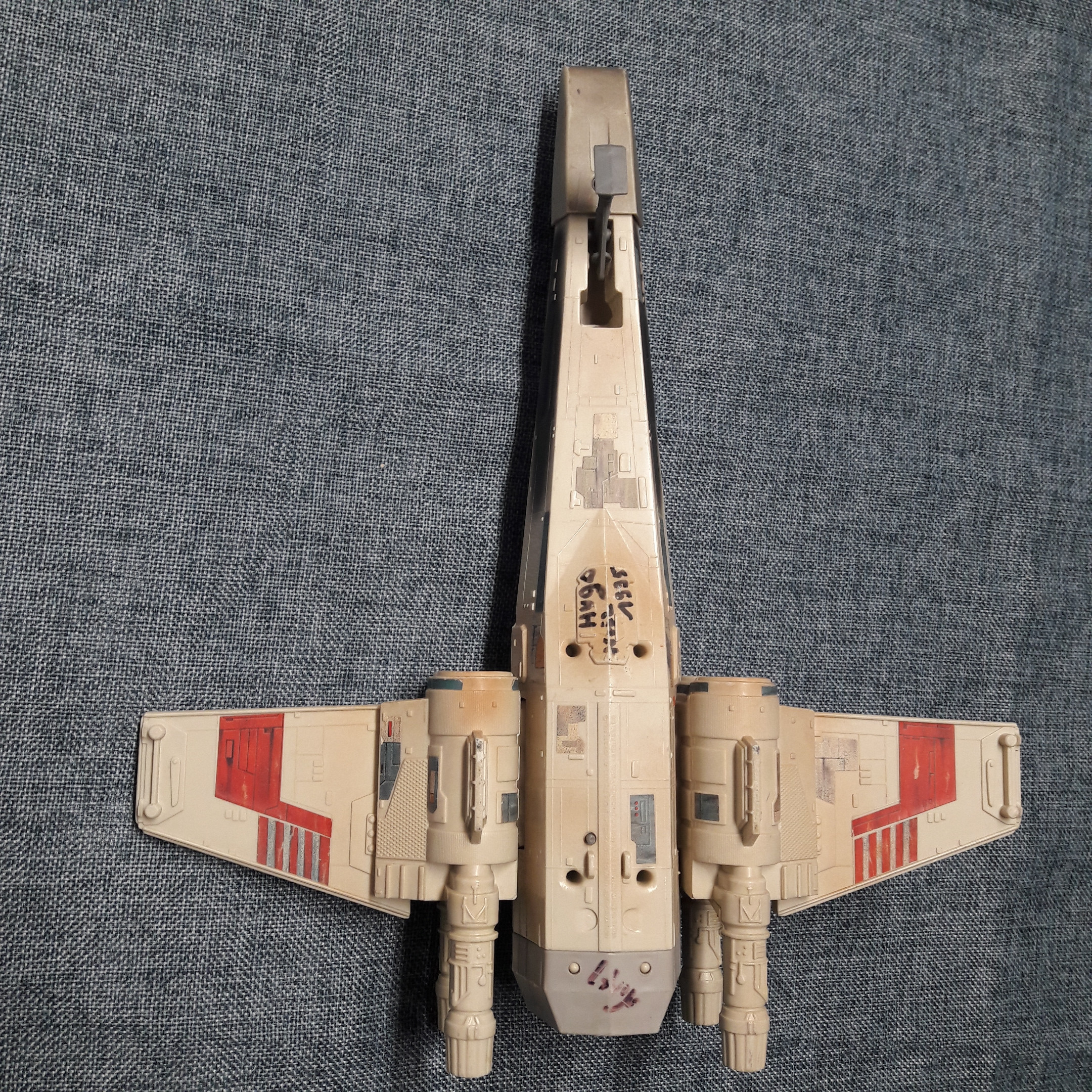 Voir photo 4 de Jouet ancien vaisseau tonka X-Wing Star Wars 1995 Jouet ancien vaisseau tonka X-Wing Star Wars 1995 reconditionné photo 4