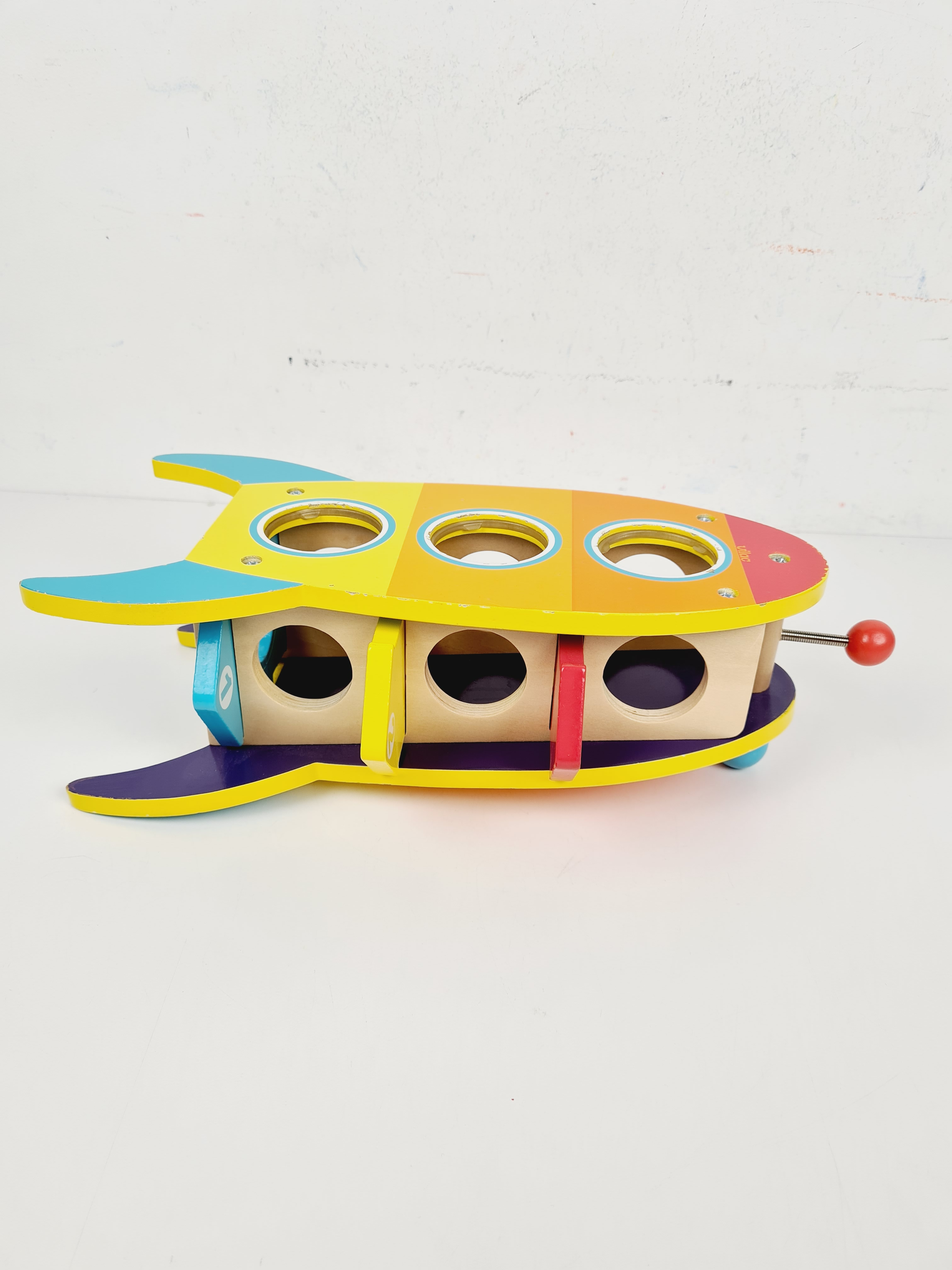 Voir photo 4 de Jouet en bois — Dans Les Étoiles, 3,2,1 Décollage - Vilac - 3 ans+ Jouet en bois — Dans Les Étoiles, 3,2,1 Décollage - Vilac - 3 ans+ Bon état reconditionné photo 4