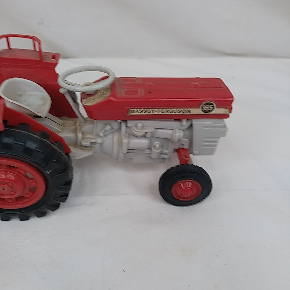 Voir photo 5 de Jouets tracteurs massey-fergusson 165 Jouets tracteurs massey-fergusson 165 Bon état reconditionné photo 5