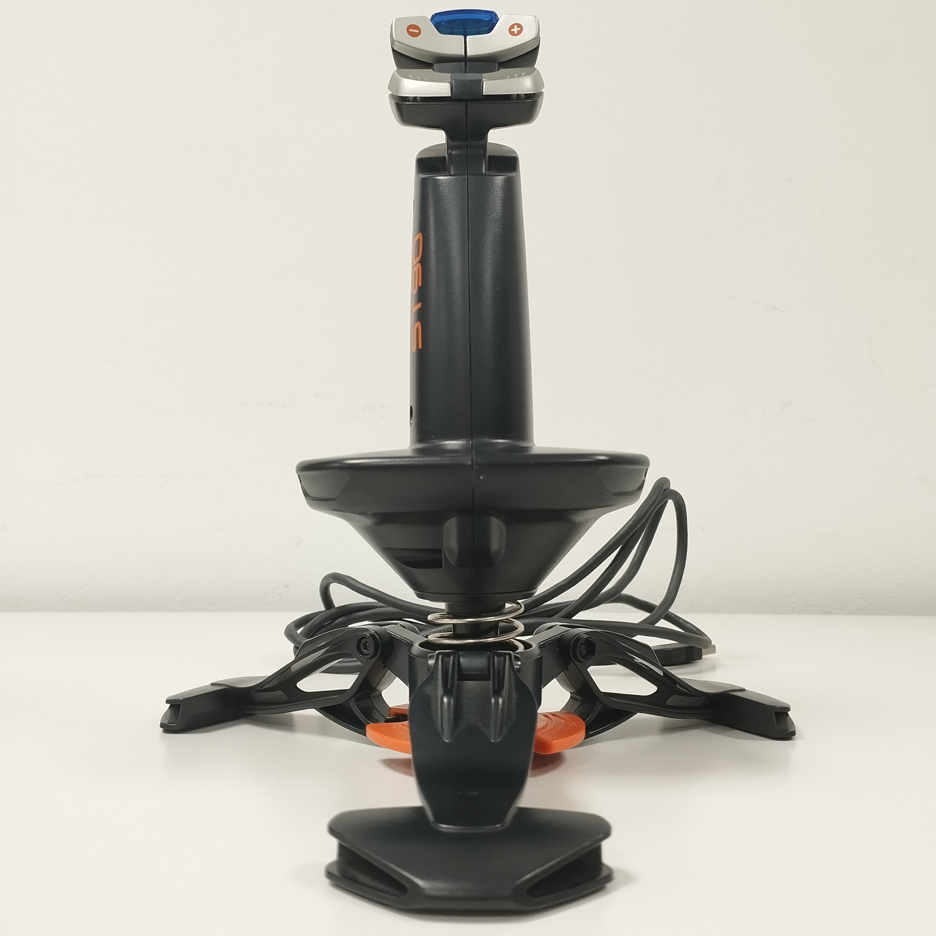 Voir photo 2 de Joystick filaire pour PC Saitek ST90 Joystick filaire pour PC Saitek ST90 Parfait état reconditionné photo 2