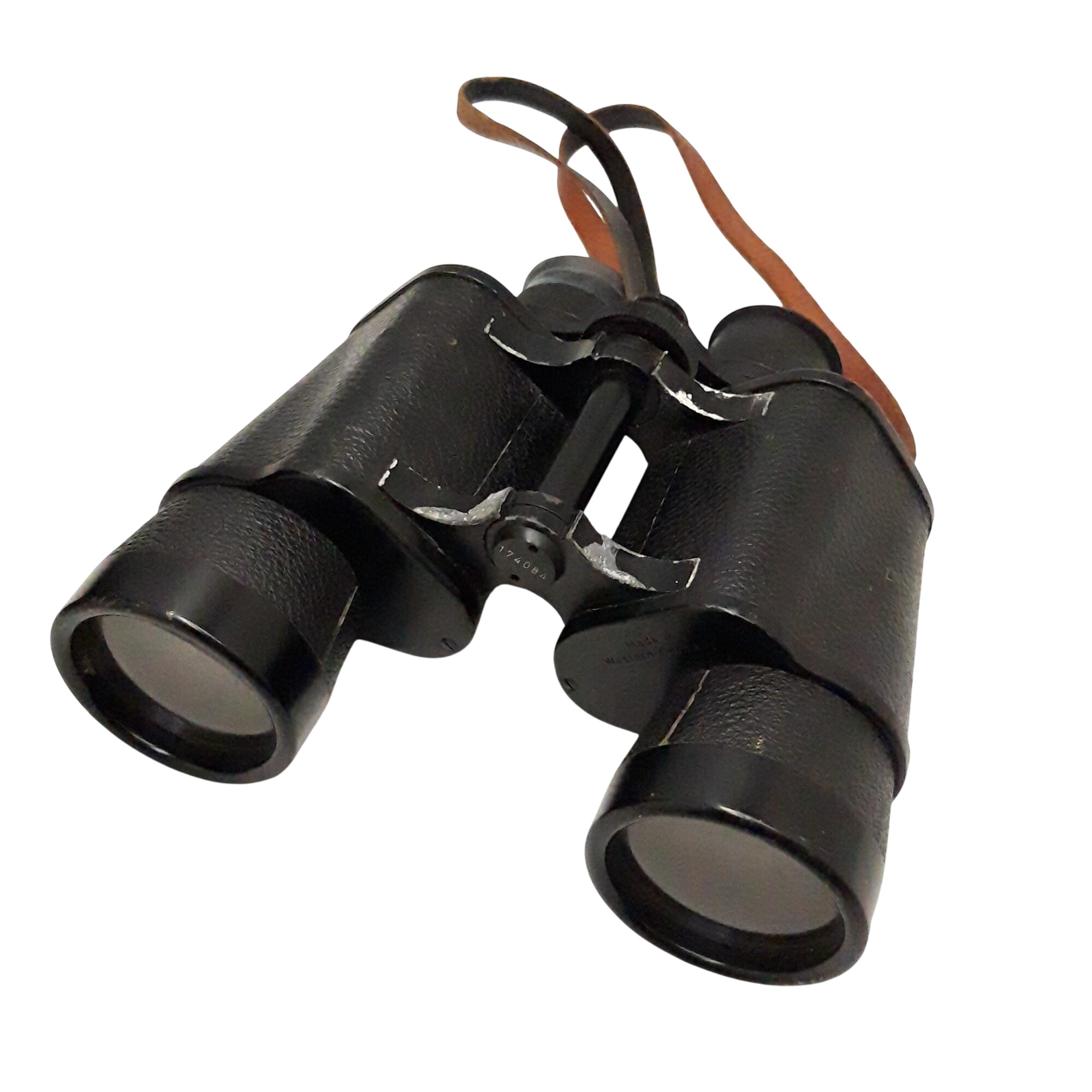 Jumelles Krombach Wetzlar Porrolux 10x50 Western Germany Bon état - 32,00 € Jumelles Krombach Wetzlar Porrolux 10x50 Western Germany Bon état reconditionné disponible sur Label Emmaüs | Dero