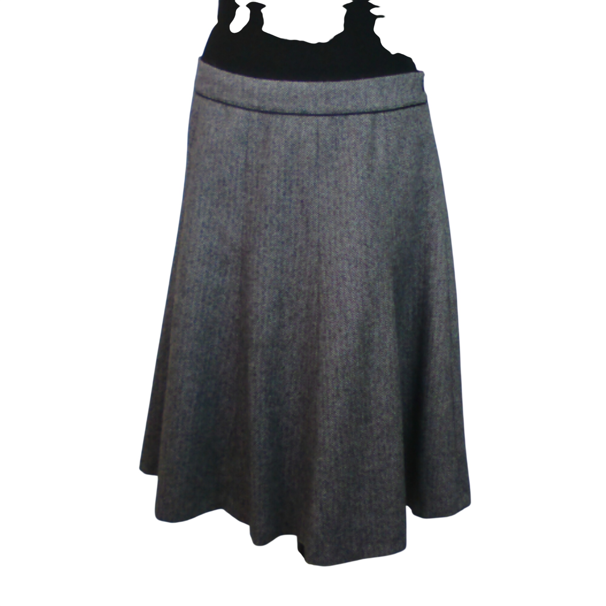 Jupe BURTON, motifs vagues noires et blanches, taille 42 Très bon état - 10,00 € Jupe BURTON, motifs vagues noires et blanches, taille 42 Très bon état reconditionné disponible sur Label Emmaüs