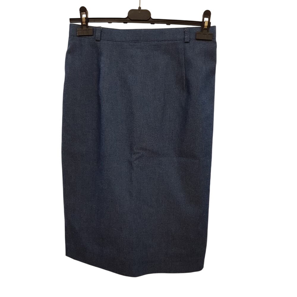 Acheter Jupe en toile bleue chiné - HAZAN - Taille 42 Très bon état - 11,00 € Jupe en toile bleue chiné - HAZAN - Taille 42 Très bon état reconditionné disponible sur Label Emmaüs