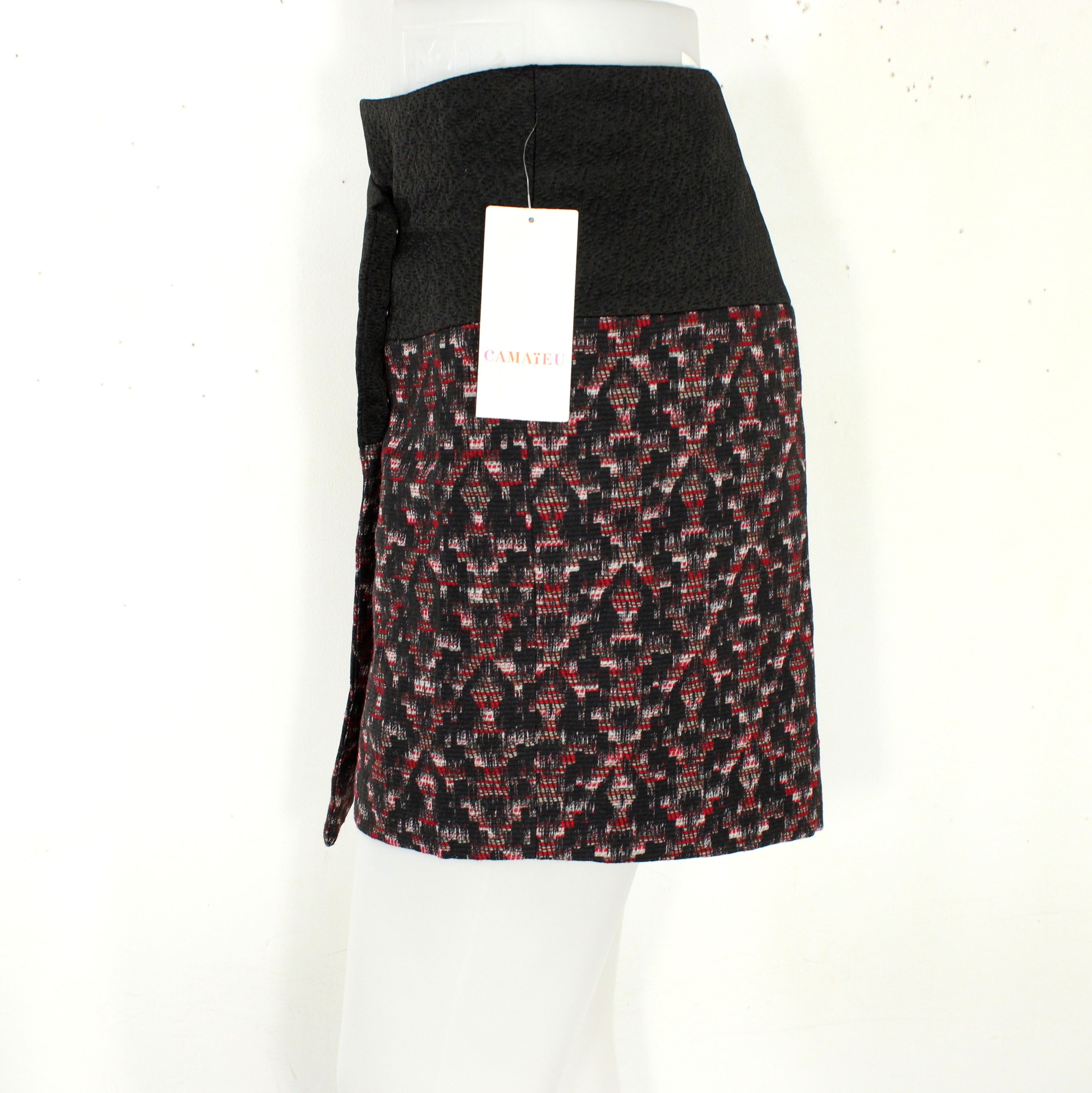 Voir photo 2 de Jupe Femme Noire & Rouge CAMAÏEU Taille 38 Jupe Femme Noire & Rouge CAMAÏEU Taille 38 Parfait état reconditionné photo 2