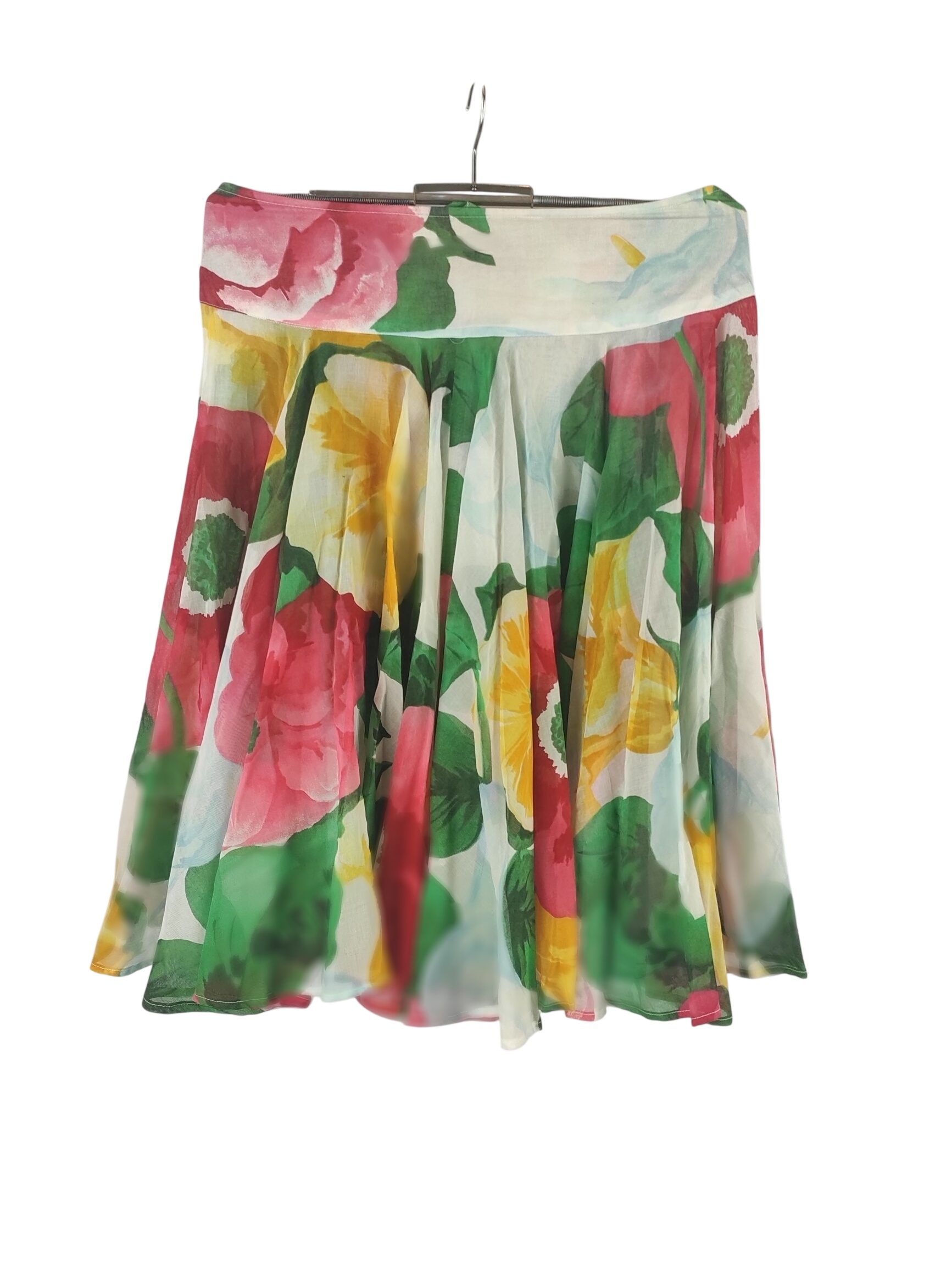 Acheter JUPE FLEURIE FLUIDE KENZO TAILLE 38 Parfait état - 24,00 € JUPE FLEURIE FLUIDE KENZO TAILLE 38 Parfait état reconditionné disponible sur Label Emmaüs