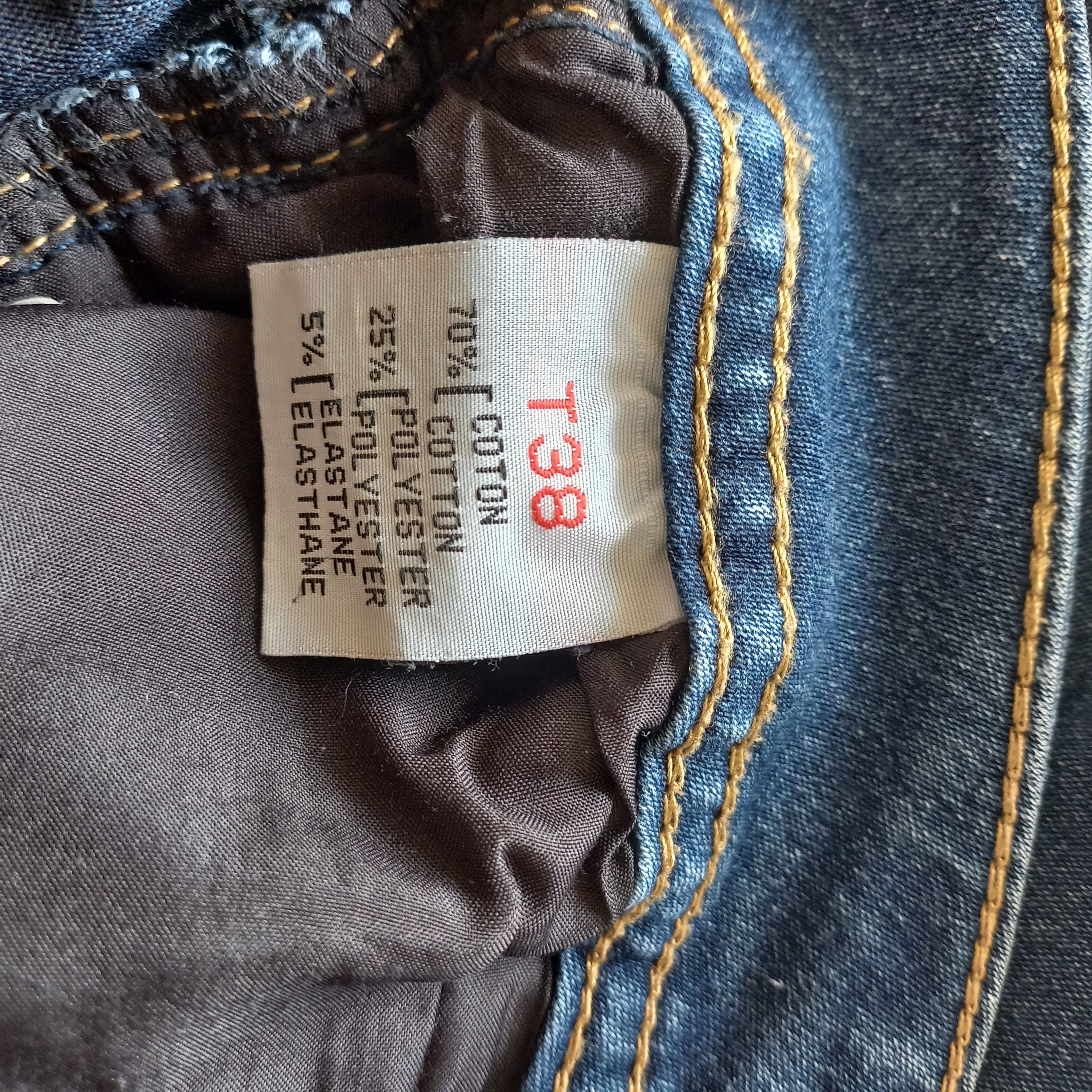 Voir photo 4 de Jupe jean classique bleu foncé "B-S JEANS" poches avant et arrière T-38 Jupe jean classique bleu foncé "B-S JEANS" poches avant et arrière T-38 Très bon état reconditionné photo 4