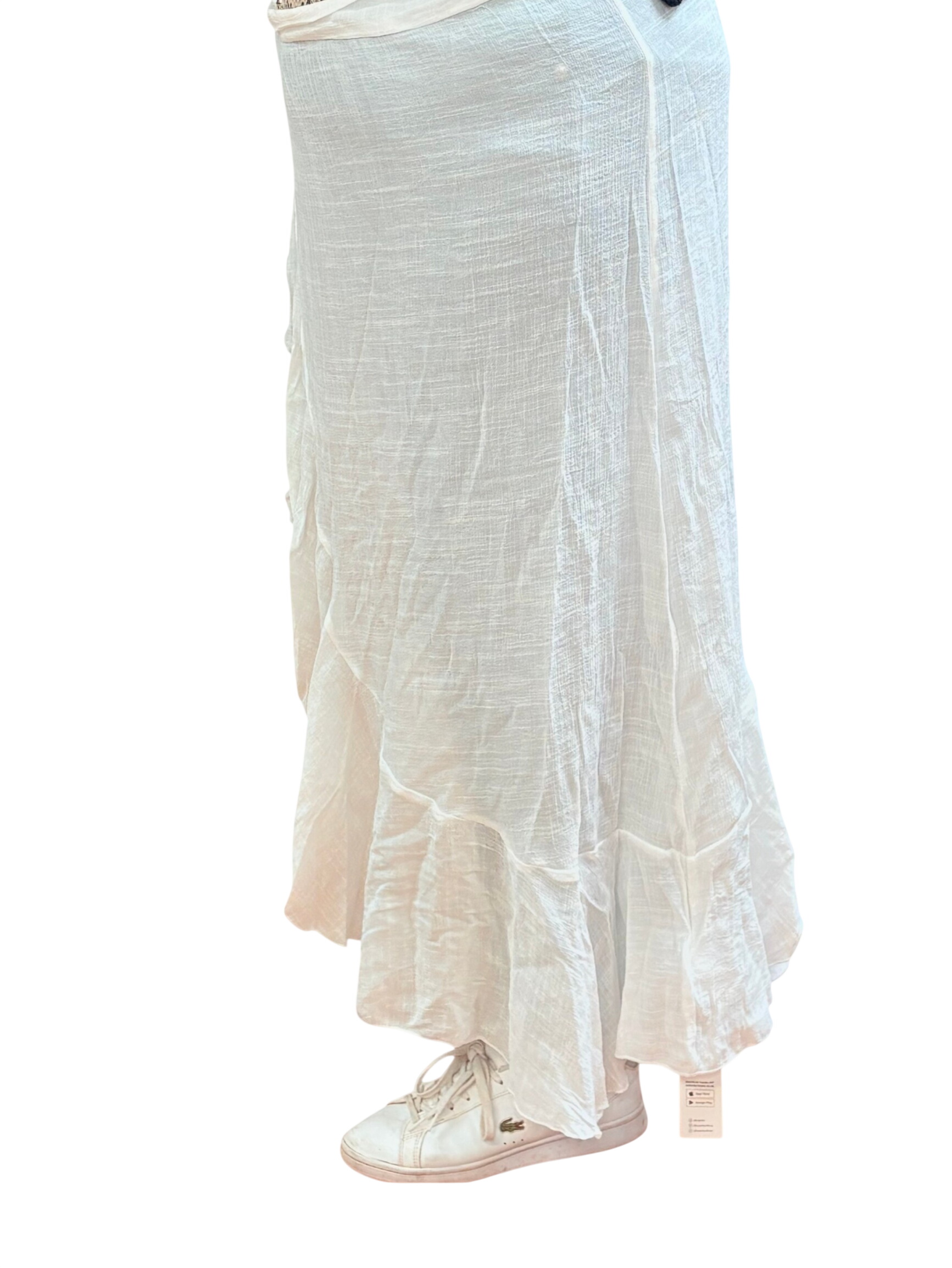 Acheter Jupe longue blanche Cupshe en laine style portefeuille T-36 Parfait état - 10,00 € Jupe longue blanche Cupshe en laine style portefeuille T-36 Parfait état reconditionné disponible sur Label Emmaüs