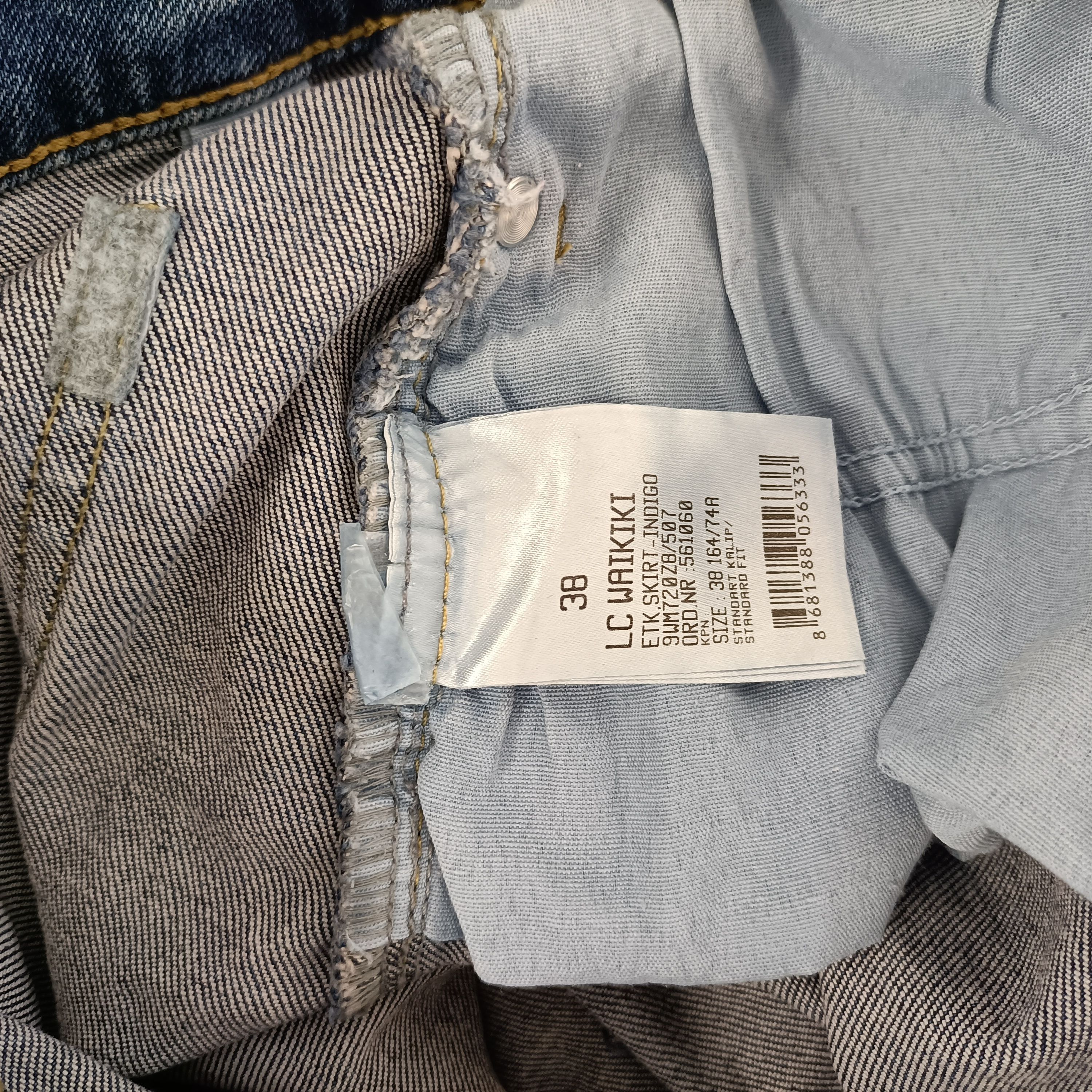 Voir photo 7 de Jupe midi en jean bleu T.W.EANS coupe droite fendue taille 38 Jupe midi en jean bleu T.W.EANS coupe droite fendue taille 38 Très bon état reconditionné photo 7