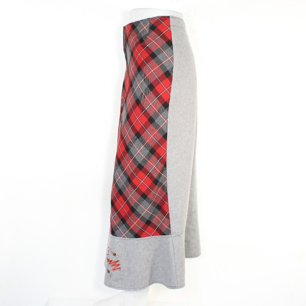 Voir photo 2 de Jupe Originale Grise/Rouge Taille Estimée 36 Jupe Originale Grise/Rouge Taille Estimée 36 Bon état reconditionné photo 2