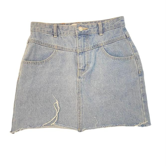 Acheter Jupe - pull & bear - S Très bon état - 11,00 € Jupe - pull & bear - S Très bon état reconditionné disponible sur Label Emmaüs