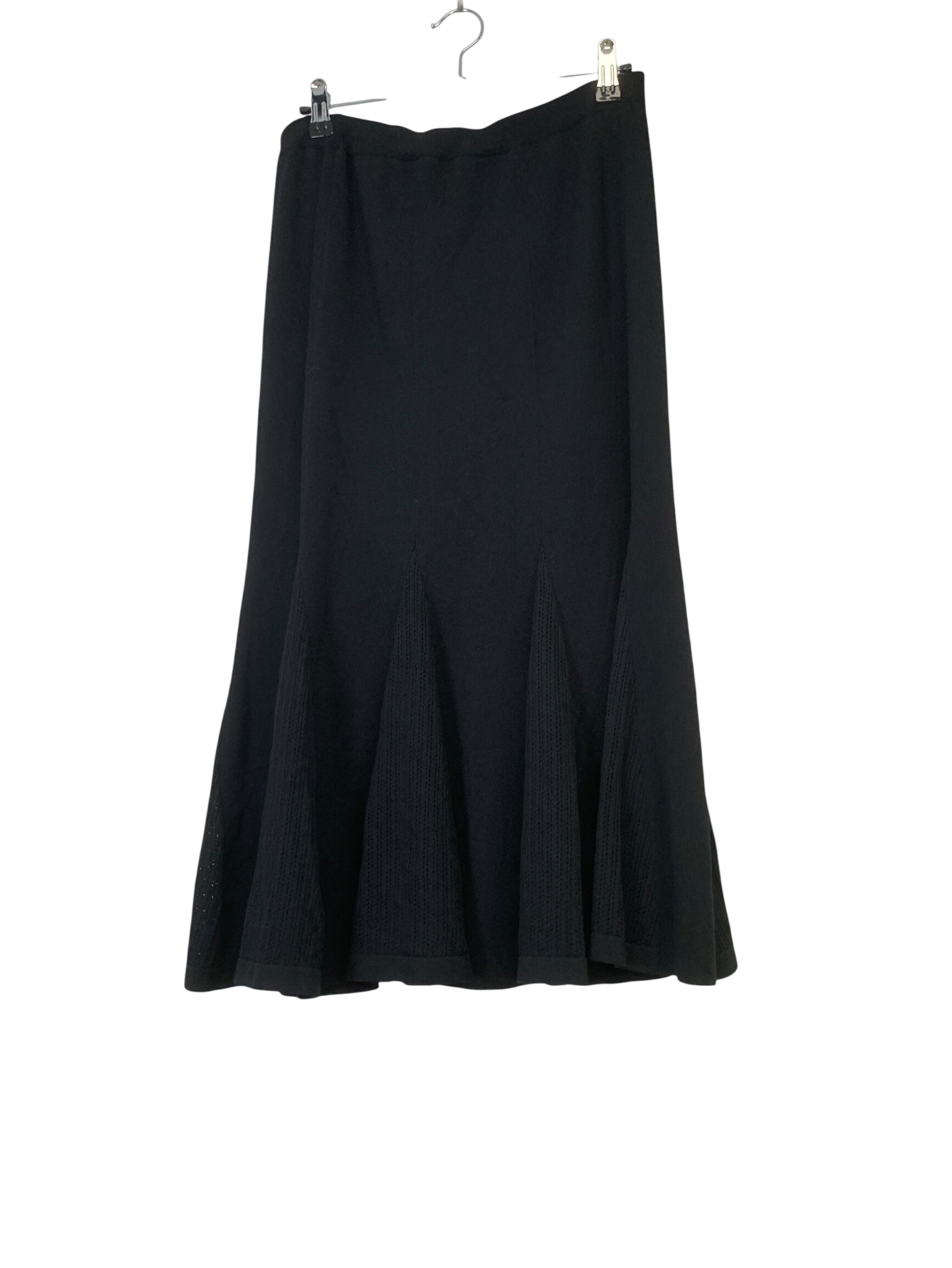 Acheter Jupe Rodier T.L - vêtements femmes Très bon état - 10,00 € Jupe Rodier T.L - vêtements femmes Très bon état reconditionné disponible sur Label Emmaüs