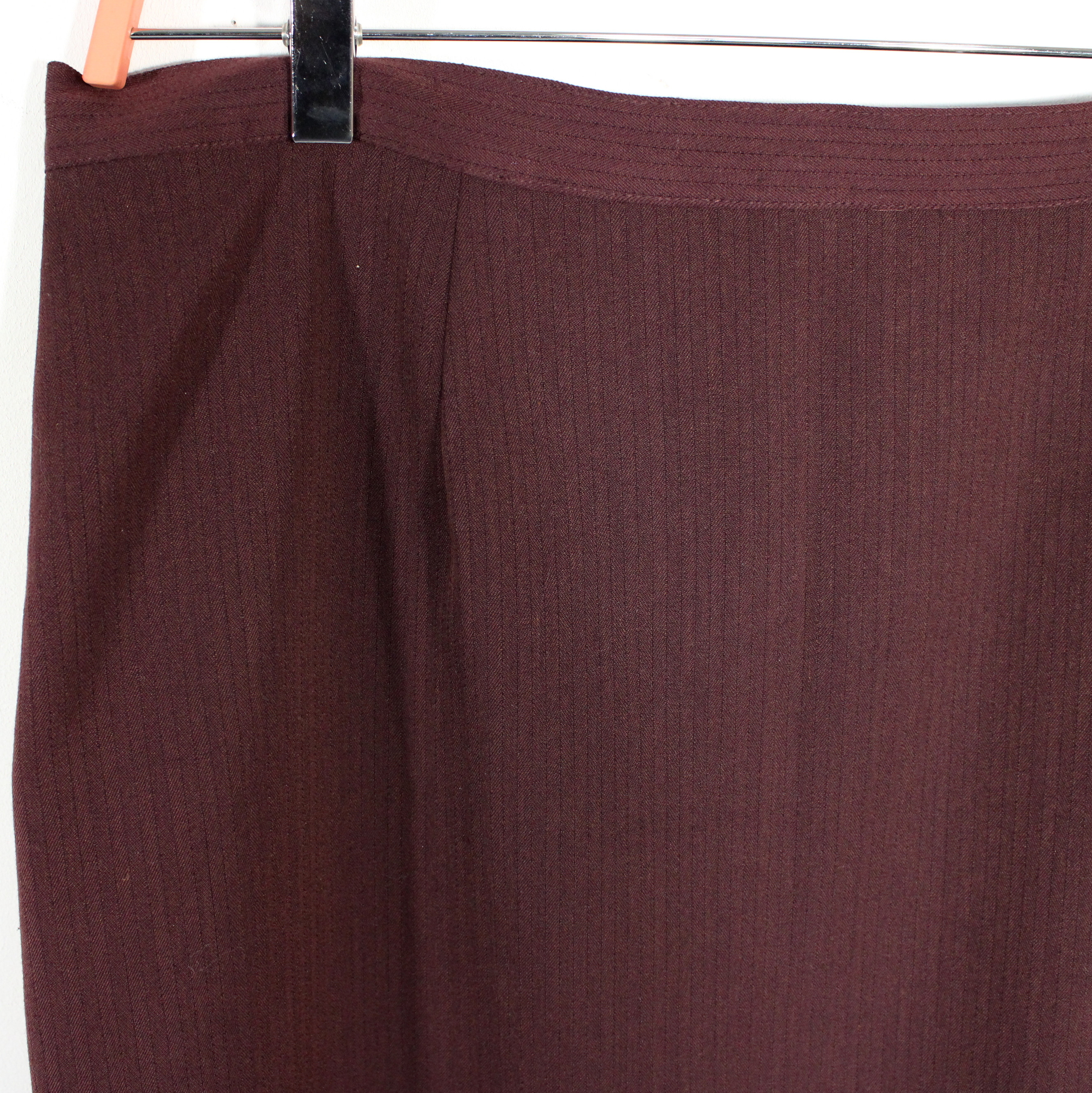 Voir photo 4 de Jupe Vintage Aubergine CATY JANE Taille 46 Jupe Vintage Aubergine CATY JANE Taille 46 Bon état reconditionné photo 4