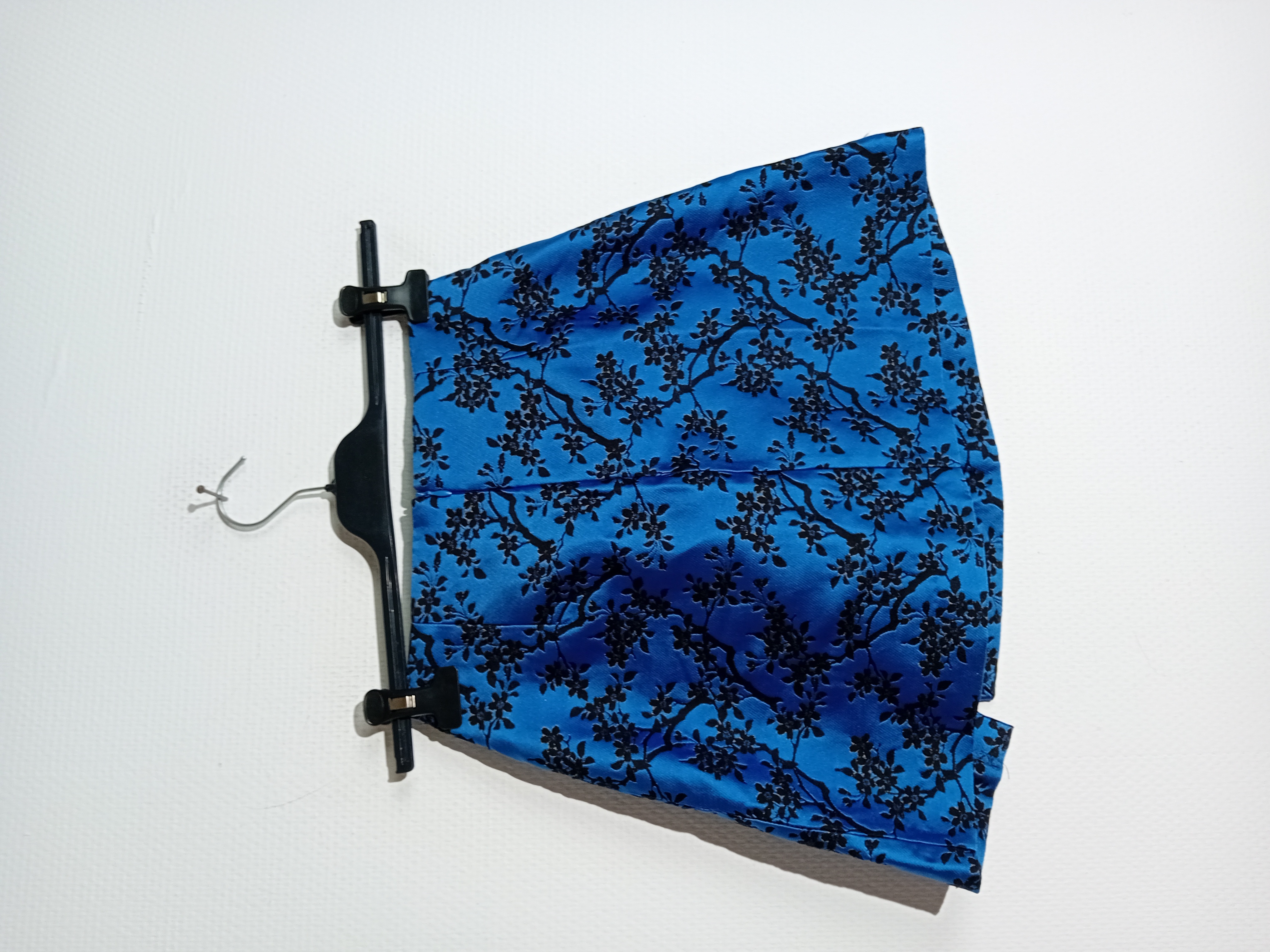 Voir photo 4 de Jupe Zara bleue motifs fleurs M 🌸 Jupe Zara bleue motifs fleurs M 🌸 Très bon état reconditionné photo 4