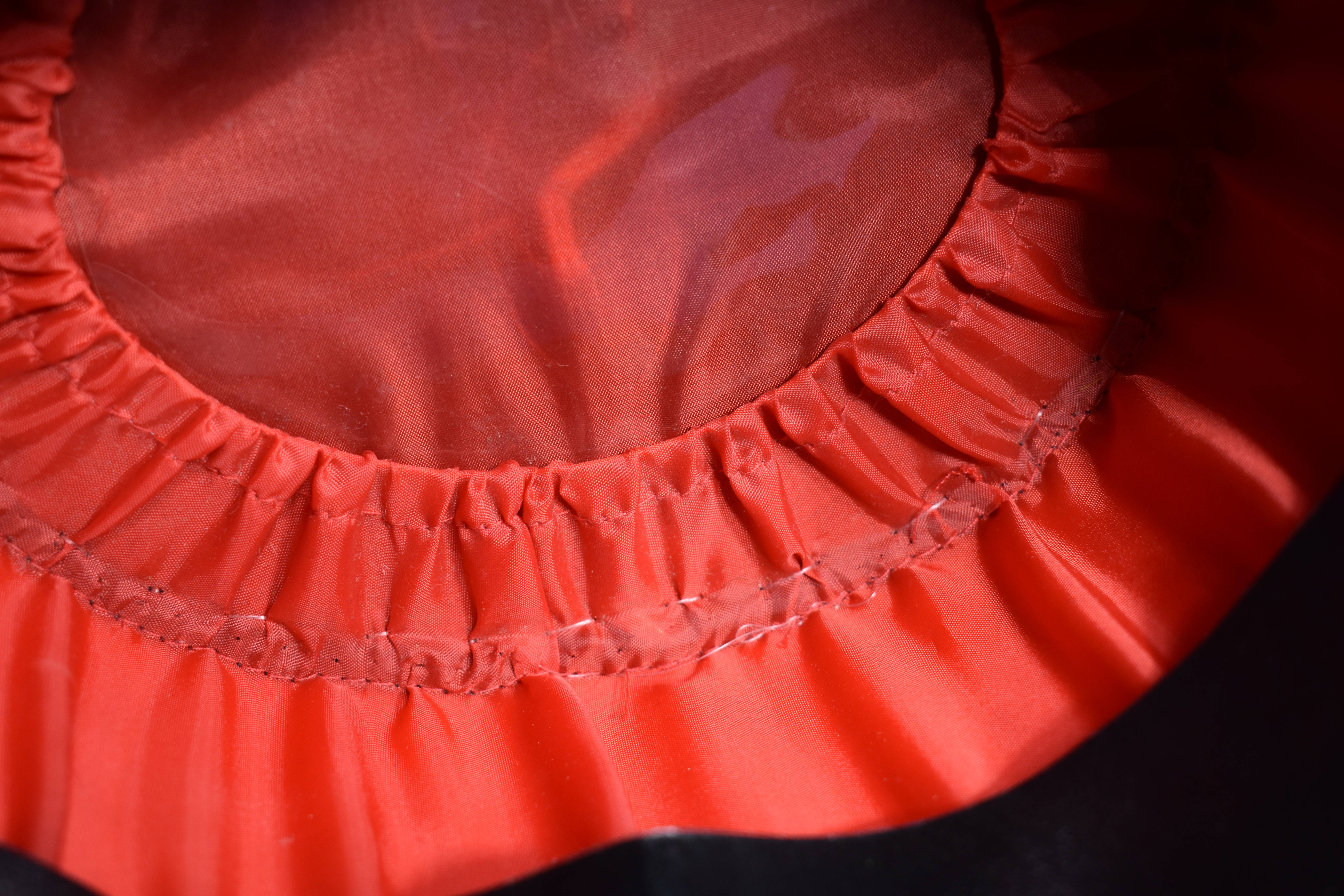 Voir photo 13 de KÉPI contemporain, grade d'Aspirant, Officier d'Infanterie de MARINE, armée Française, Bandeau bleu marine brodé de l'ancre, boutons OR, Longueur 25, hauteur 10.5 cm. KÉPI contemporain, grade d'Aspirant, Officier d'Infanterie de MARINE, armée Française, Bandeau bleu marine brodé de l'ancre, boutons OR, Longueur 25, hauteur 10.5 cm. reconditionné photo 13