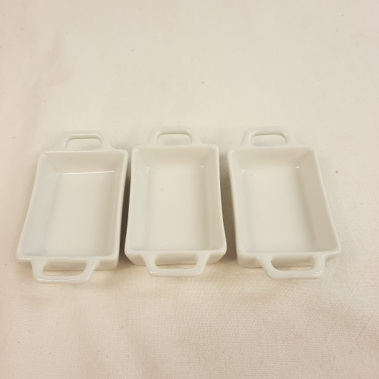 Voir photo 5 de Kit apéritif 10 pièces en porcelaine blanche Kit apéritif 10 pièces en porcelaine blanche Très bon état reconditionné photo 5