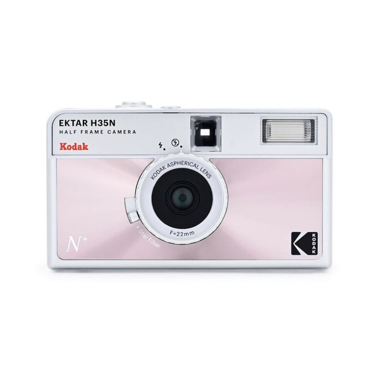 KODAK Ektar H35N - Appareil Photo Argentique 35mm, Demi-Format, Objectif 22 mm F/8, Flash Intégré, Filtre Étoilé, Pose Longue avec Trépied, Compatible ISO 100/400 - Rose - Excellent état Parfait état reconditionné disponible sur Pixmania